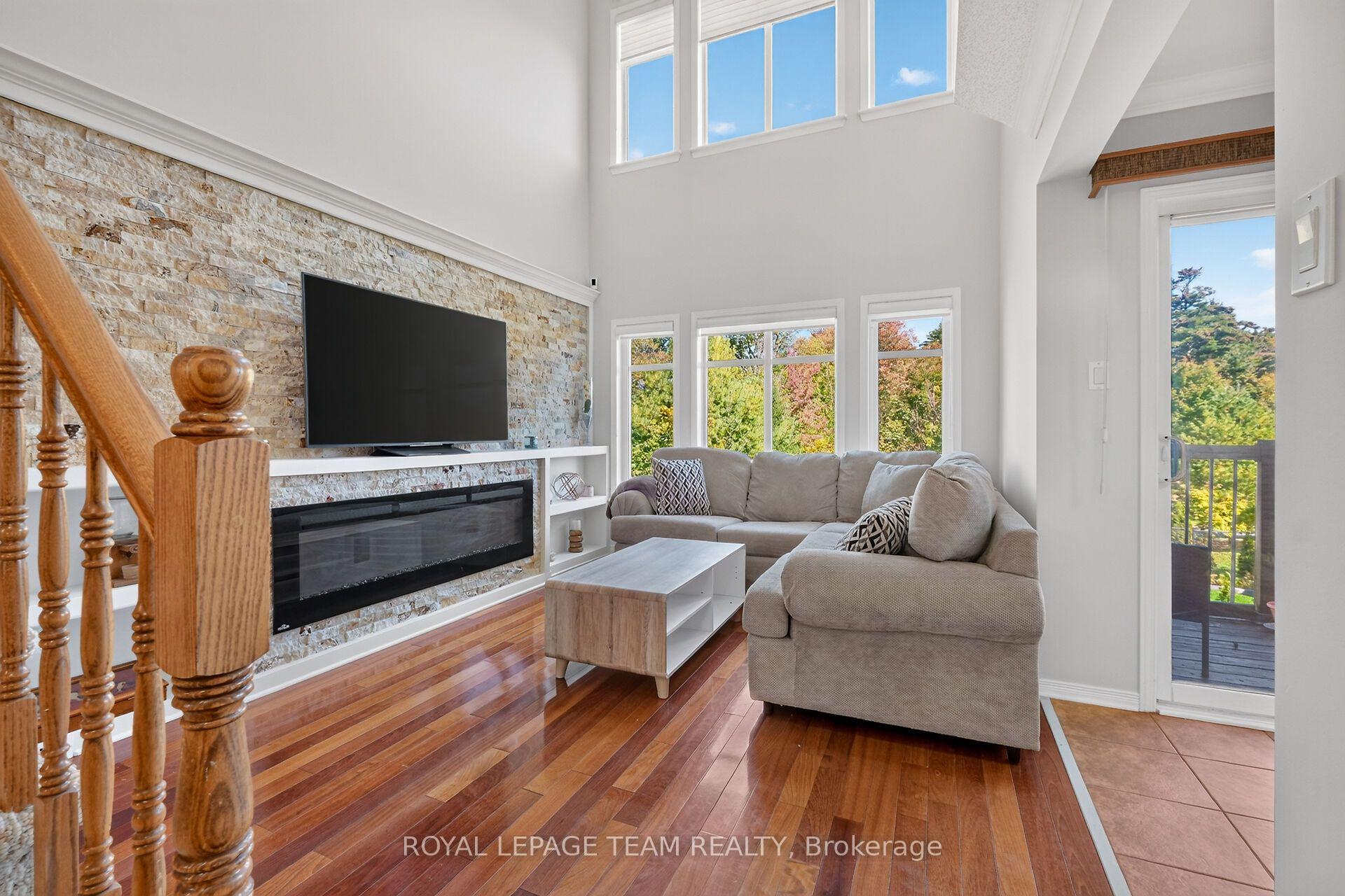Photo 14 of 2136 Bergamot Circle, Ottawa, Springridge/East Village — HOMEH