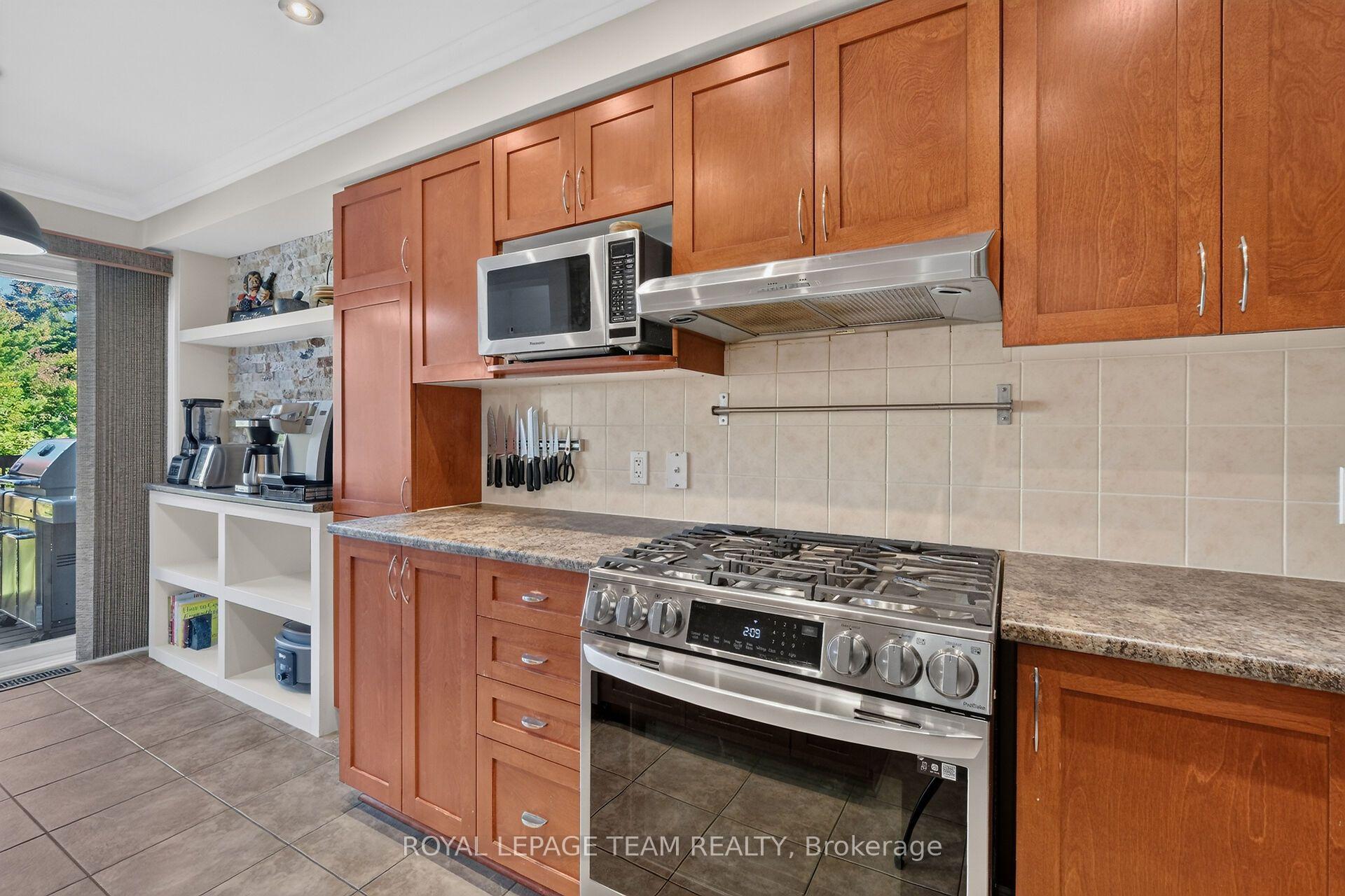 Photo 22 of 2136 Bergamot Circle, Ottawa, Springridge/East Village — HOMEH
