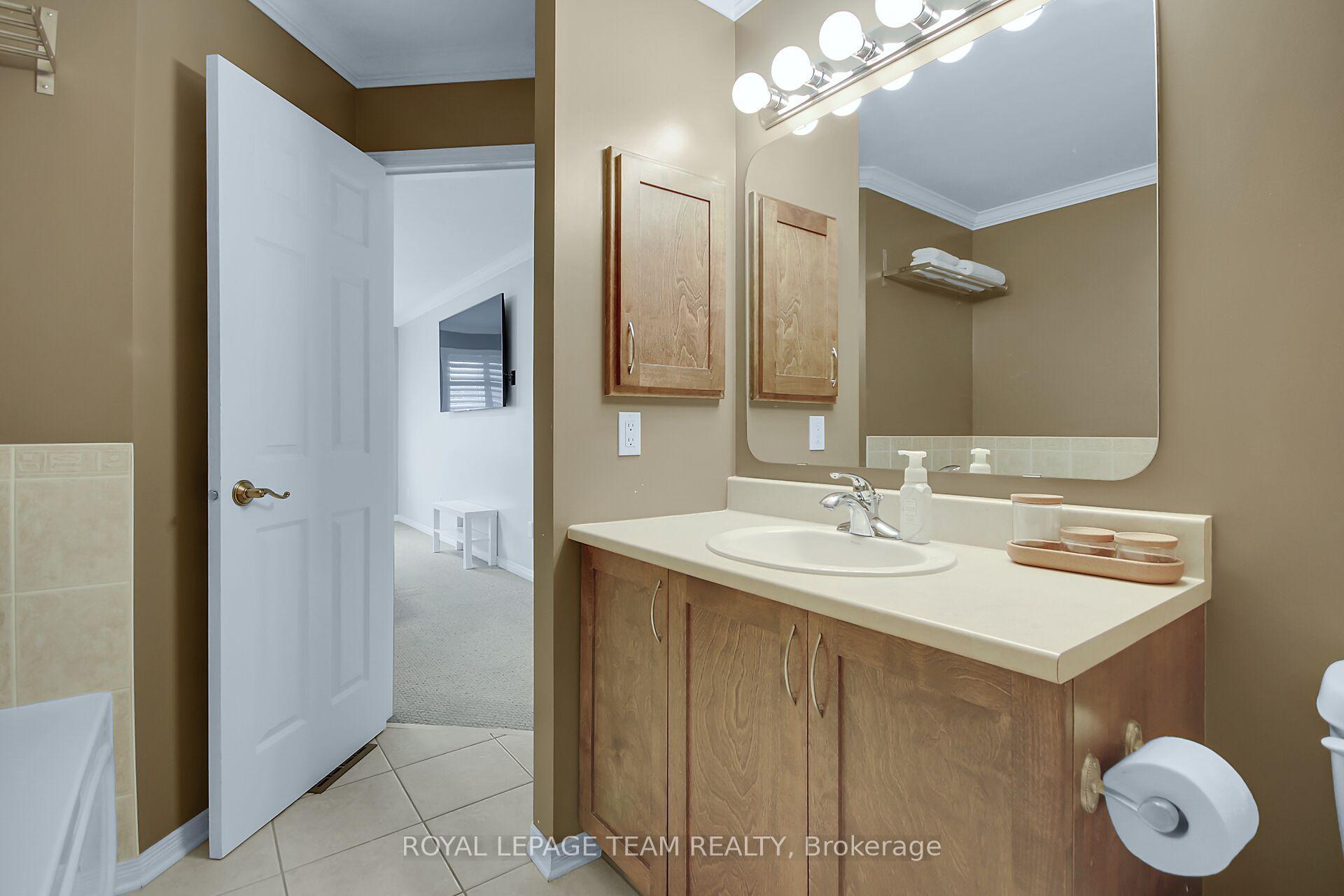 Photo 27 of 2136 Bergamot Circle, Ottawa, Springridge/East Village — HOMEH