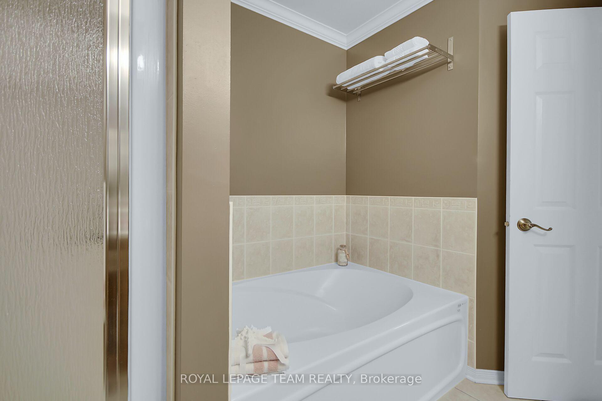 Photo 28 of 2136 Bergamot Circle, Ottawa, Springridge/East Village — HOMEH