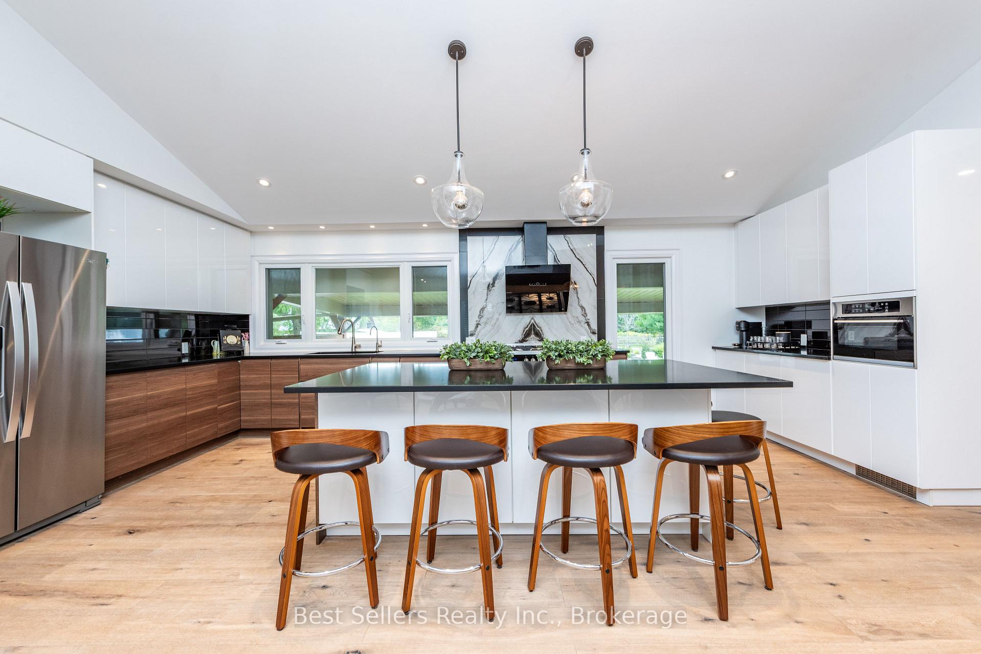 Photo 31 of 7407 Milburough Line E, Milton, Rural Milton West — HOMEH
