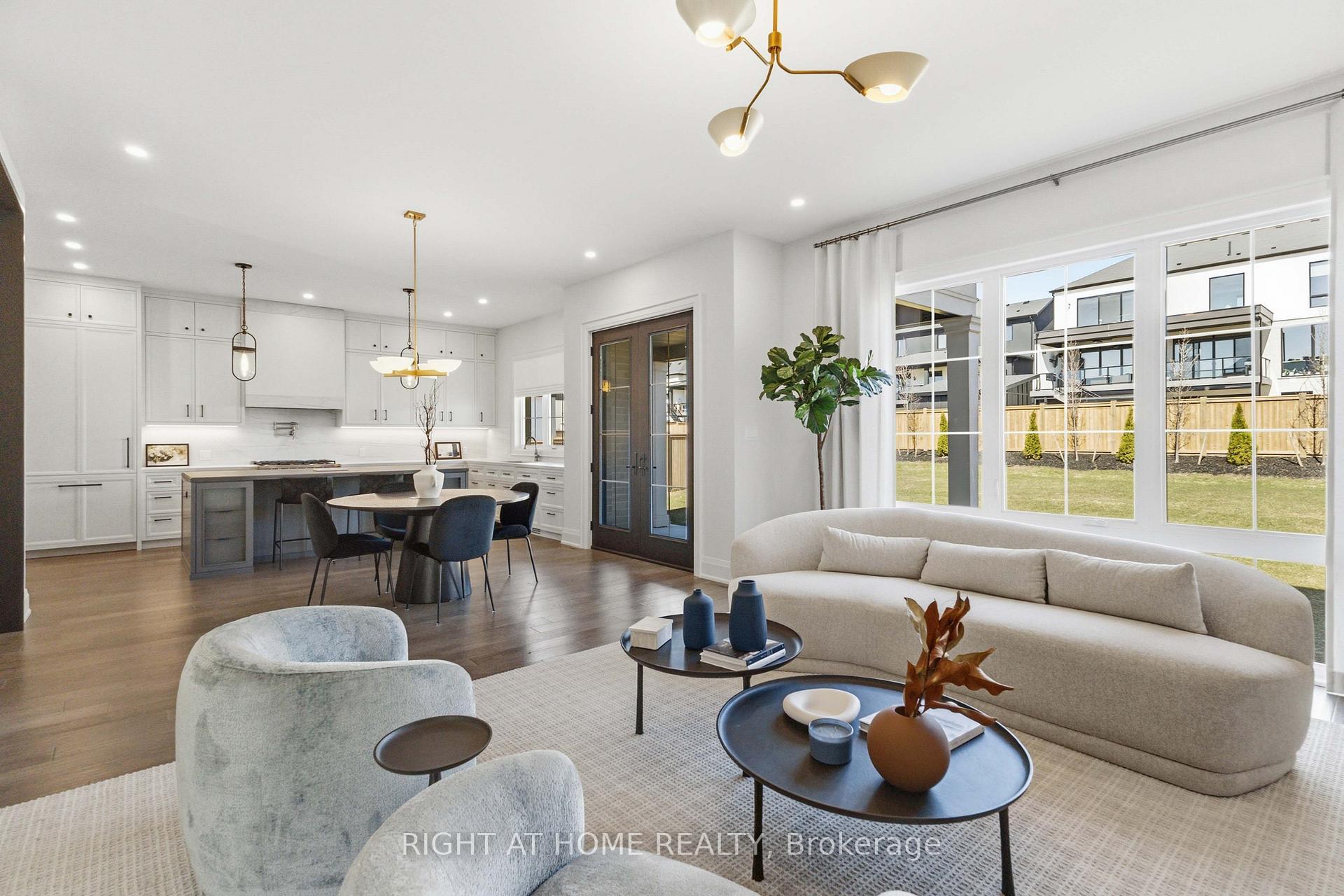 Photo 18 of 326 Manhattan Drive, London, South K — HOMEH