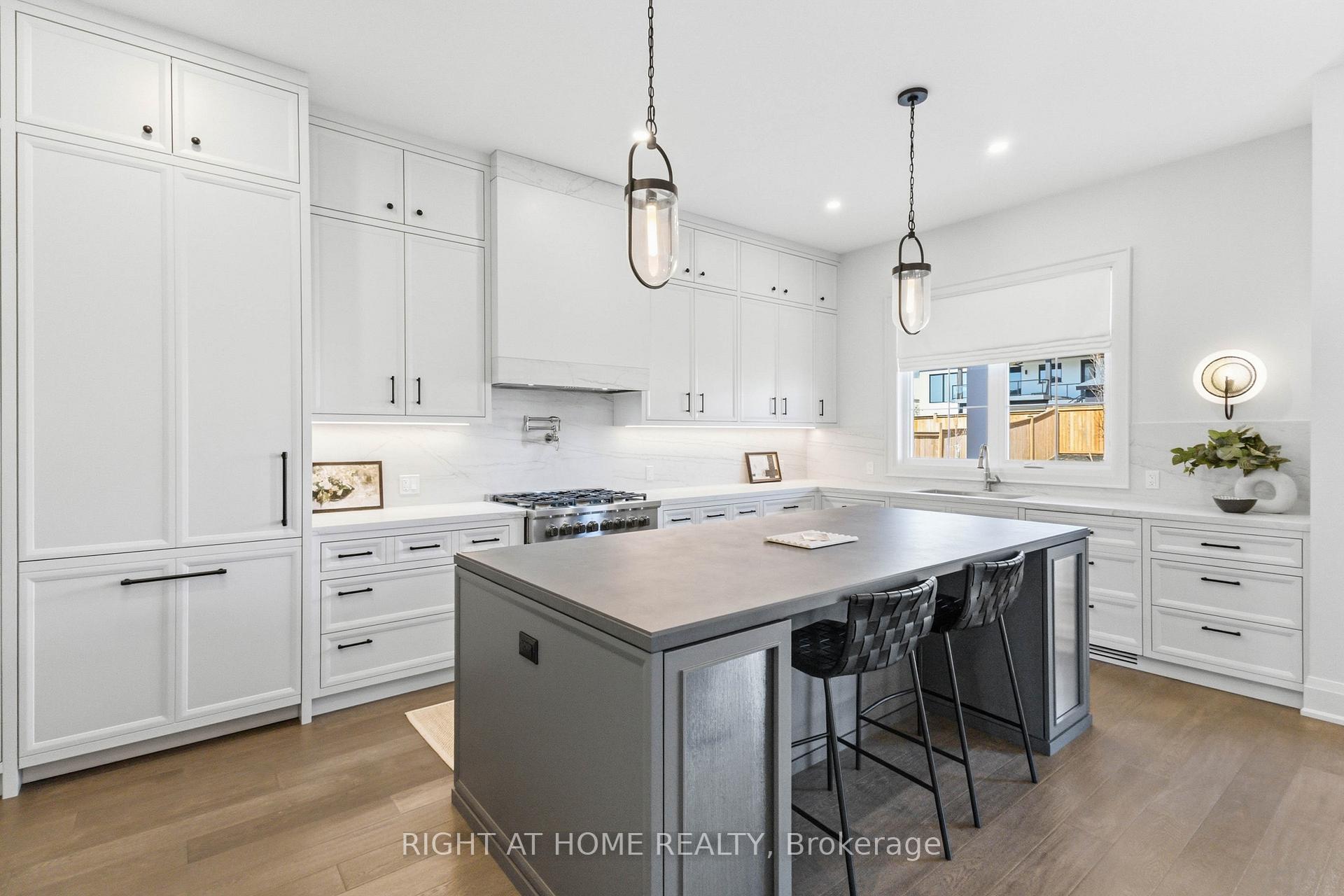 Photo 26 of 326 Manhattan Drive, London, South K — HOMEH