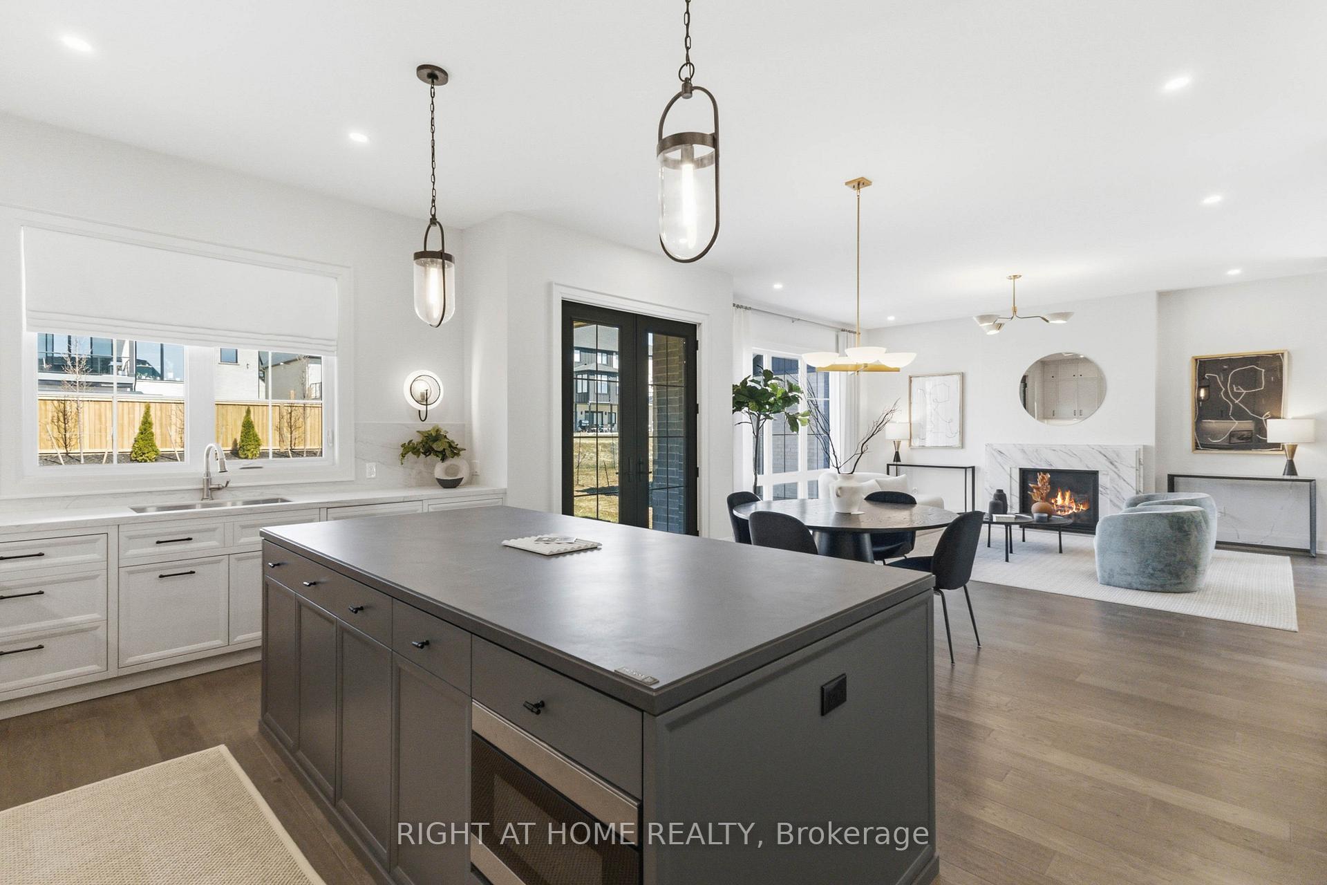 Photo 27 of 326 Manhattan Drive, London, South K — HOMEH