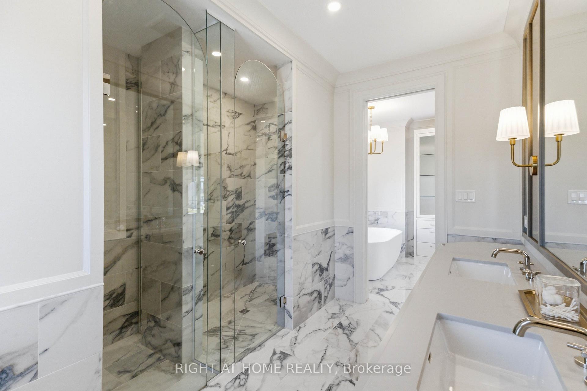 Photo 40 of 326 Manhattan Drive, London, South K — HOMEH