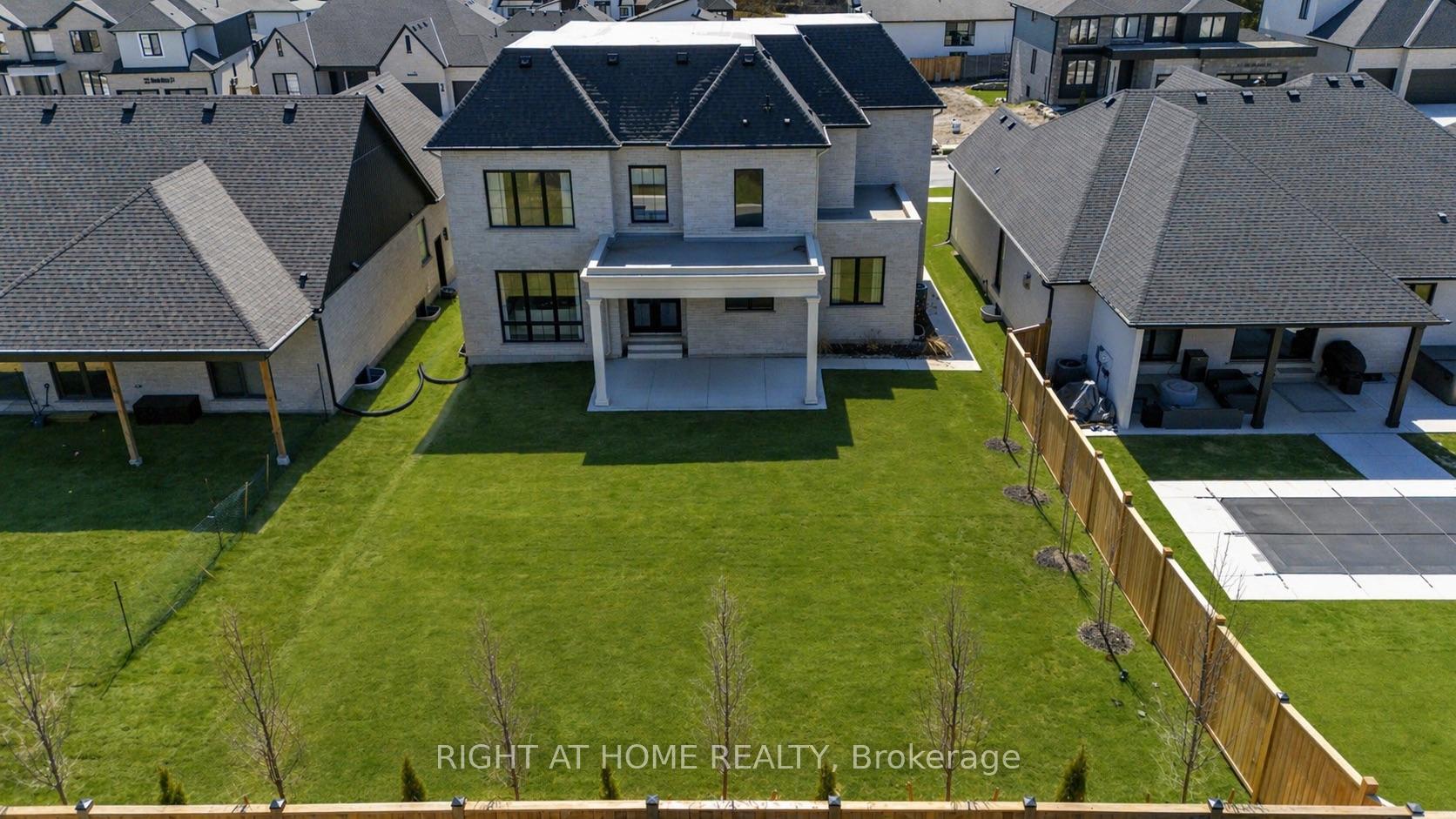 Photo 47 of 326 Manhattan Drive, London, South K — HOMEH