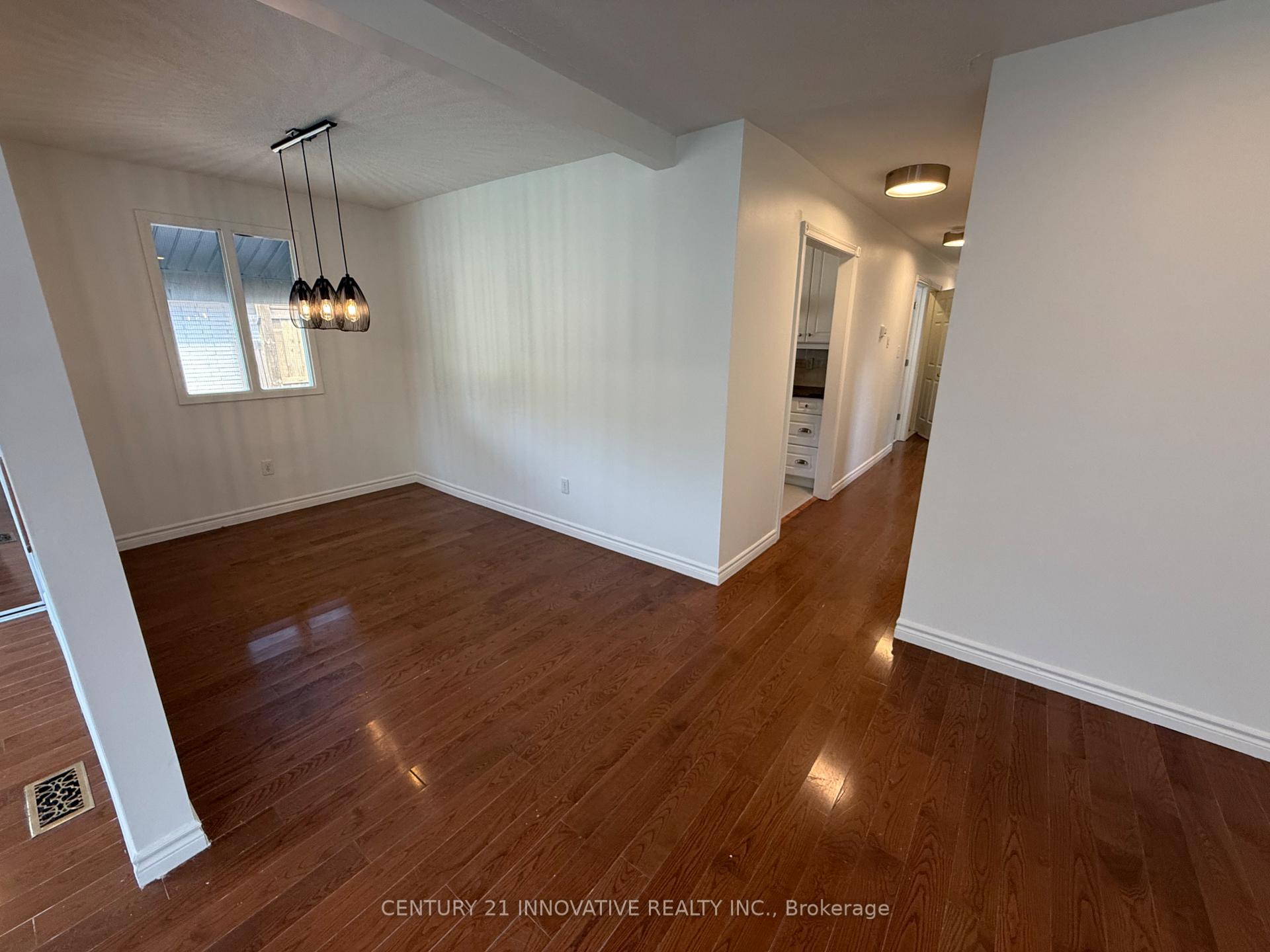 Photo 8 of Unit Upper, 541 Chamberlain Road, Burlington, Shoreacres — HOMEH