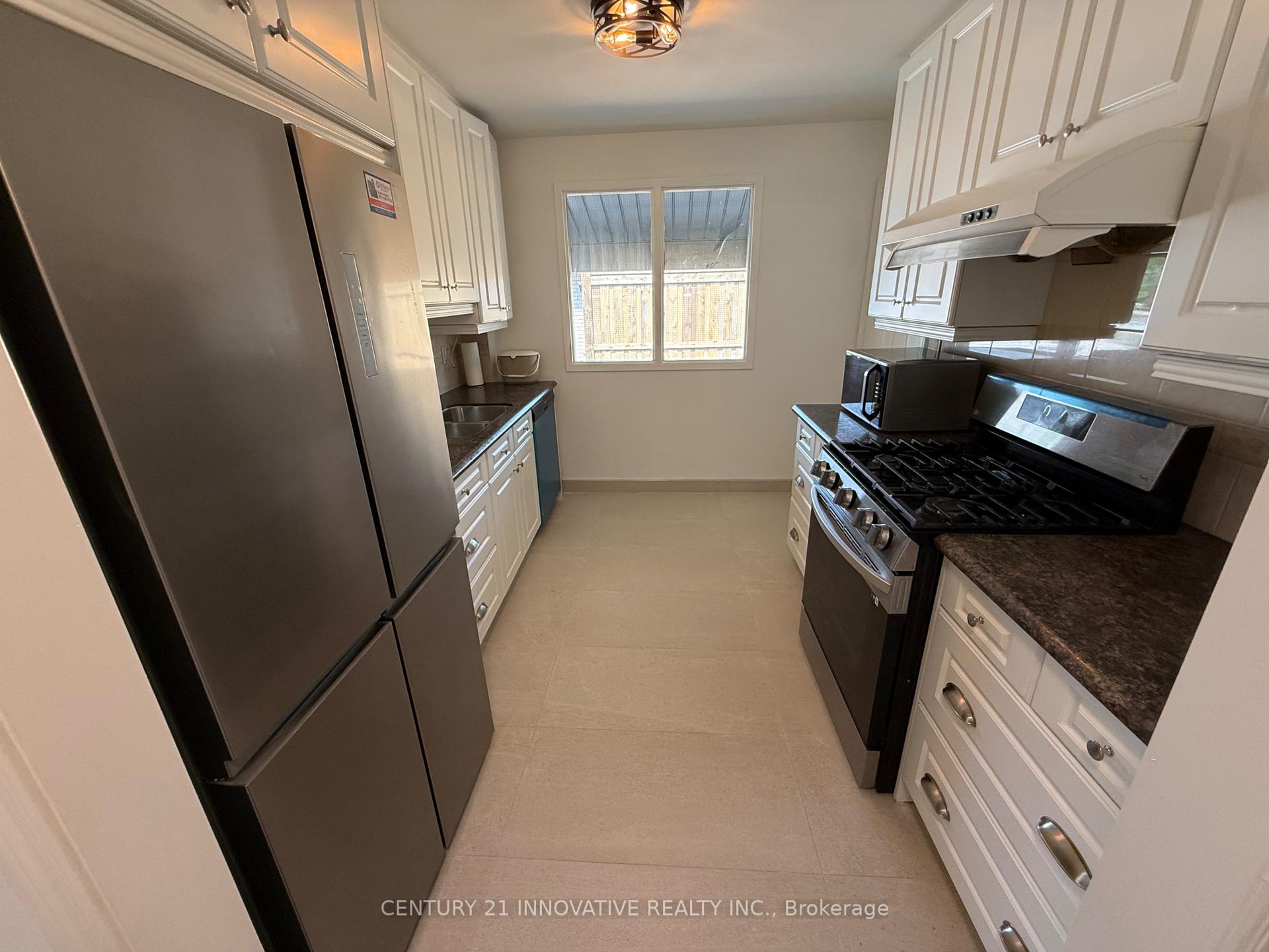 Photo 22 of Unit Upper, 541 Chamberlain Road, Burlington, Shoreacres — HOMEH