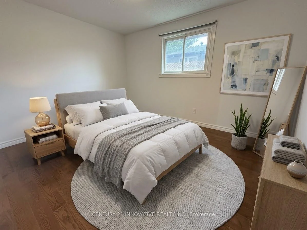 Photo 11 of Unit Upper, 541 Chamberlain Road, Burlington, Shoreacres — HOMEH