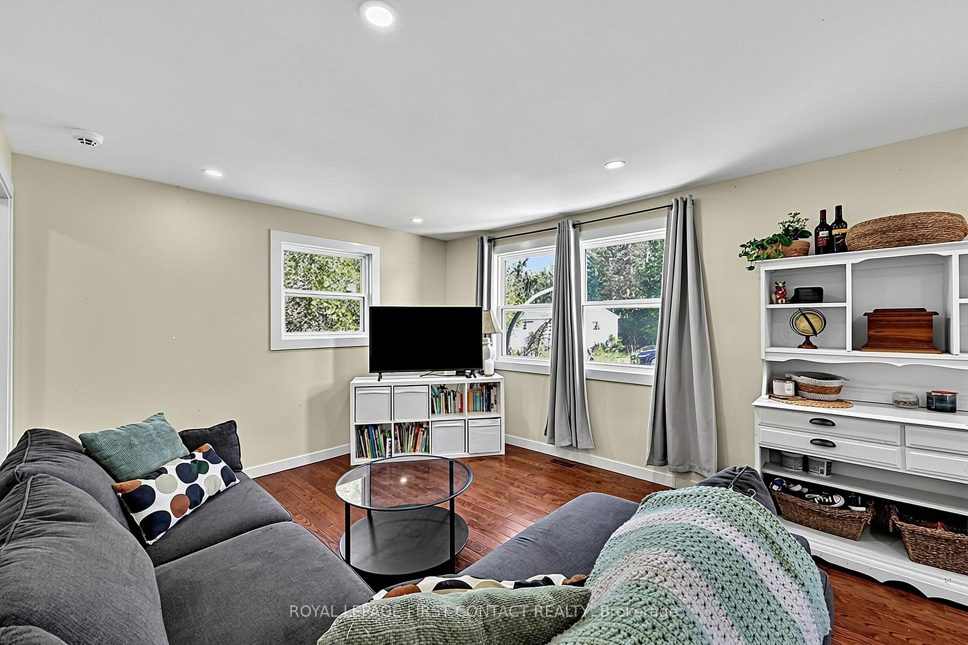 Photo 15 of 196 Paradise Avenue, Tay, Port McNicoll — HOMEH