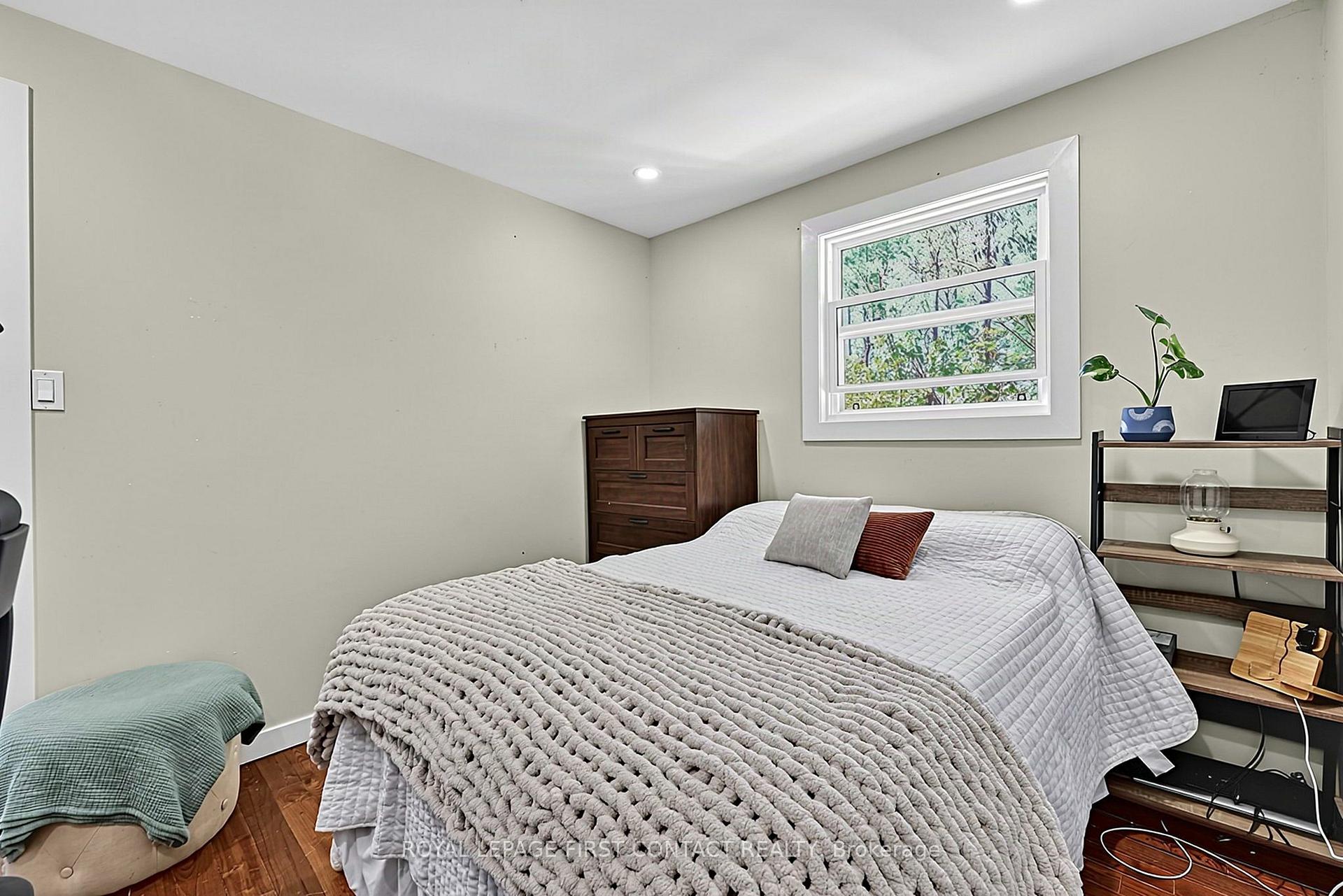 Photo 17 of 196 Paradise Avenue, Tay, Port McNicoll — HOMEH