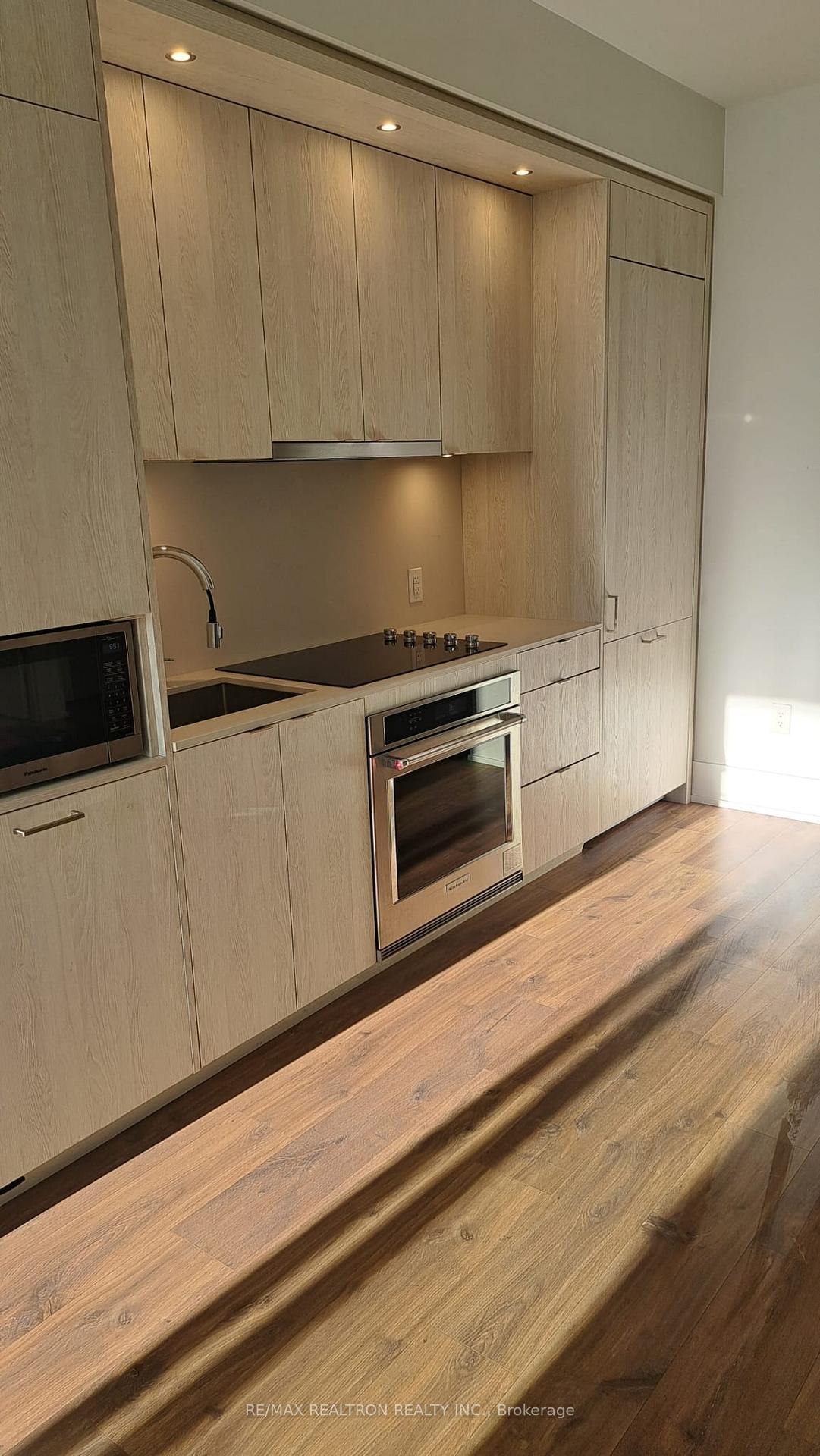 Photo 2 of Unit 903, 480 Front Street W, Toronto, Waterfront Communities — HOMEH