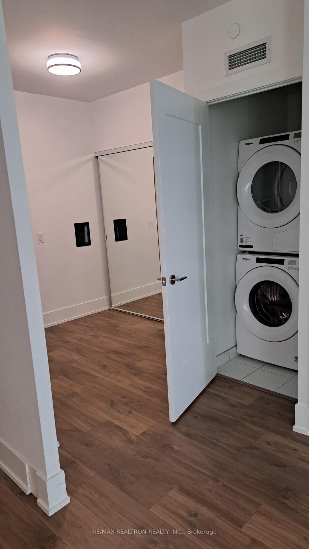 Photo 15 of Unit 903, 480 Front Street W, Toronto, Waterfront Communities — HOMEH