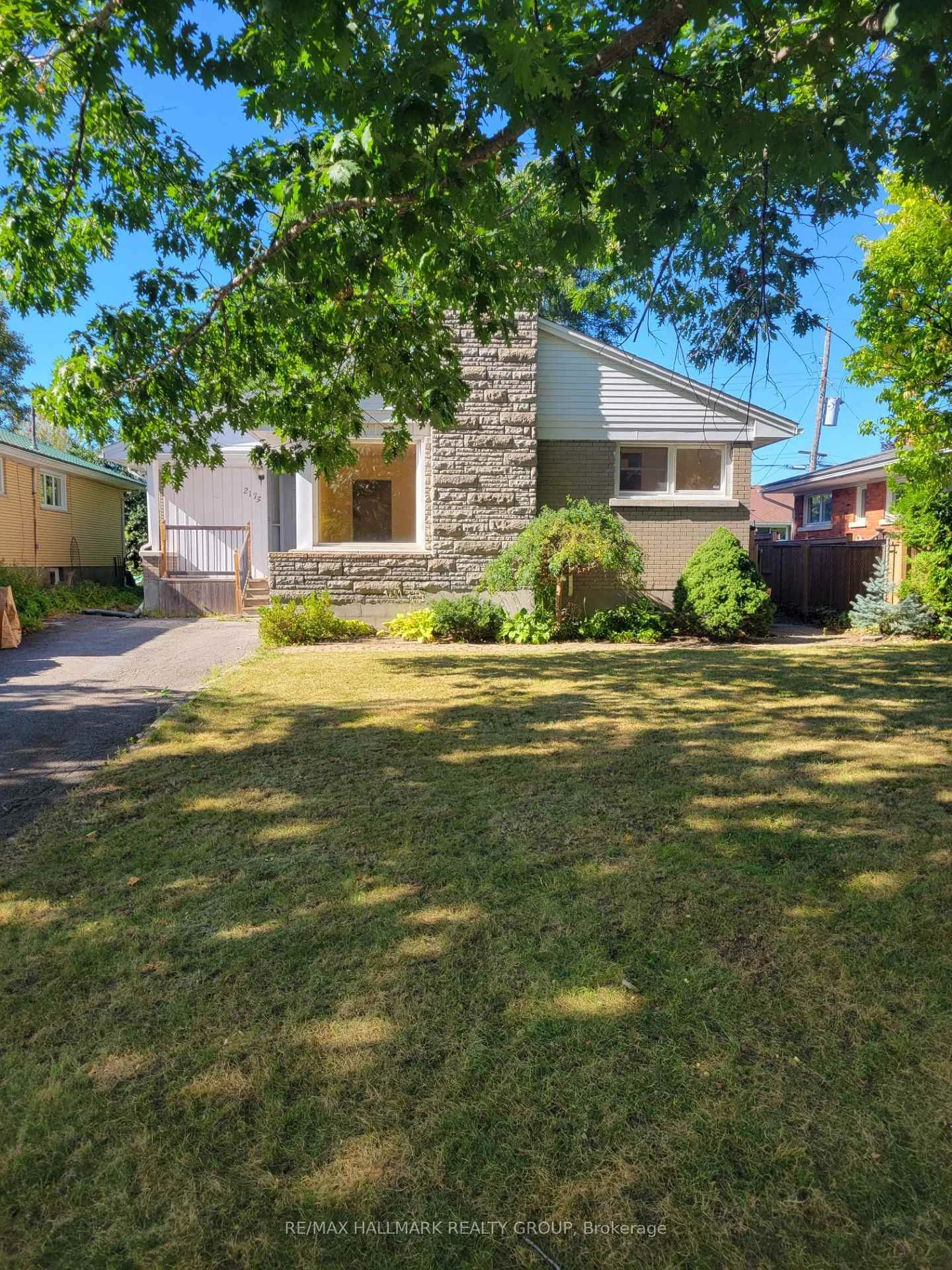 Photo 4 of 2173 Rushton Road, Ottawa, McKellar Heights/Glabar Park — HOMEH