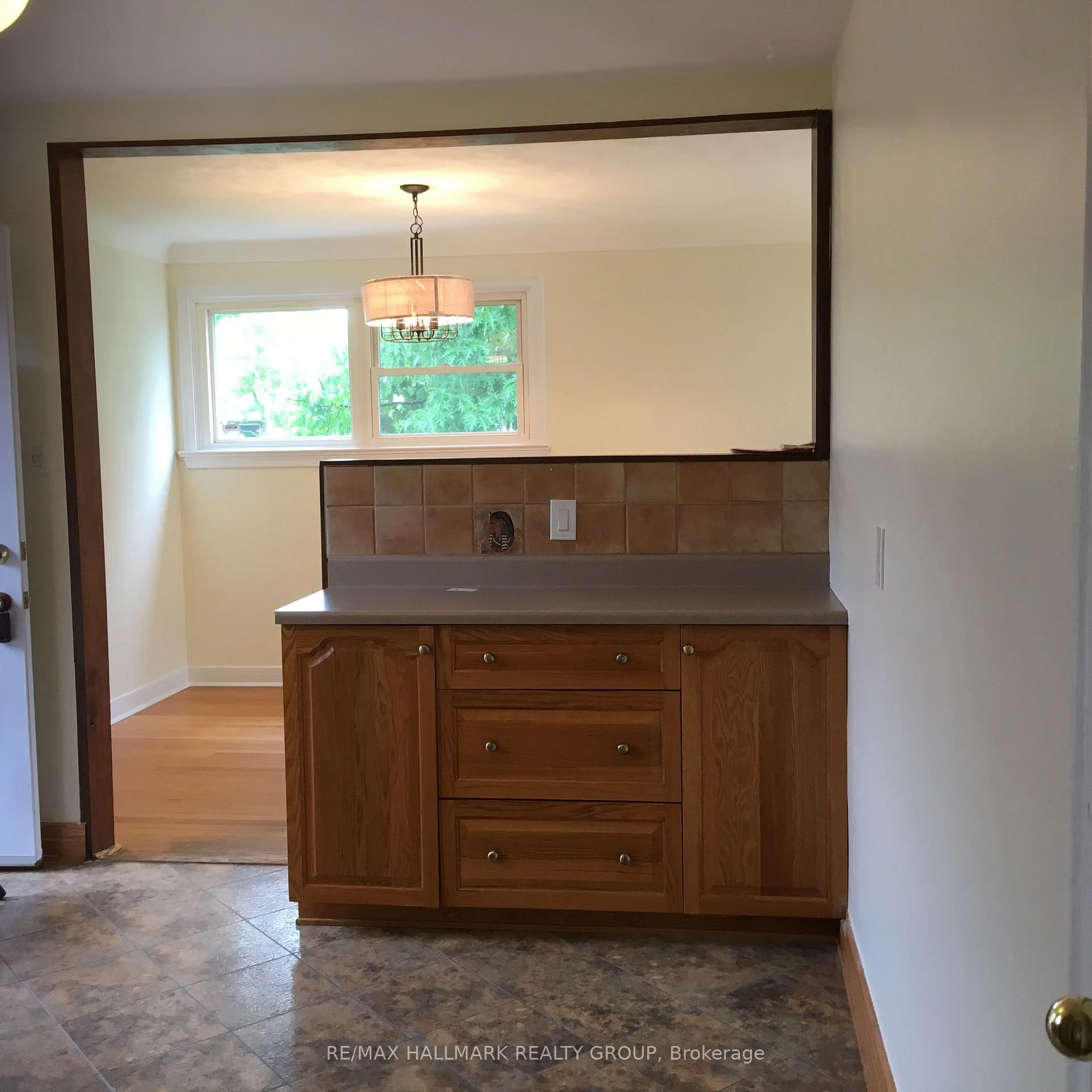 Photo 8 of 2173 Rushton Road, Ottawa, McKellar Heights/Glabar Park — HOMEH