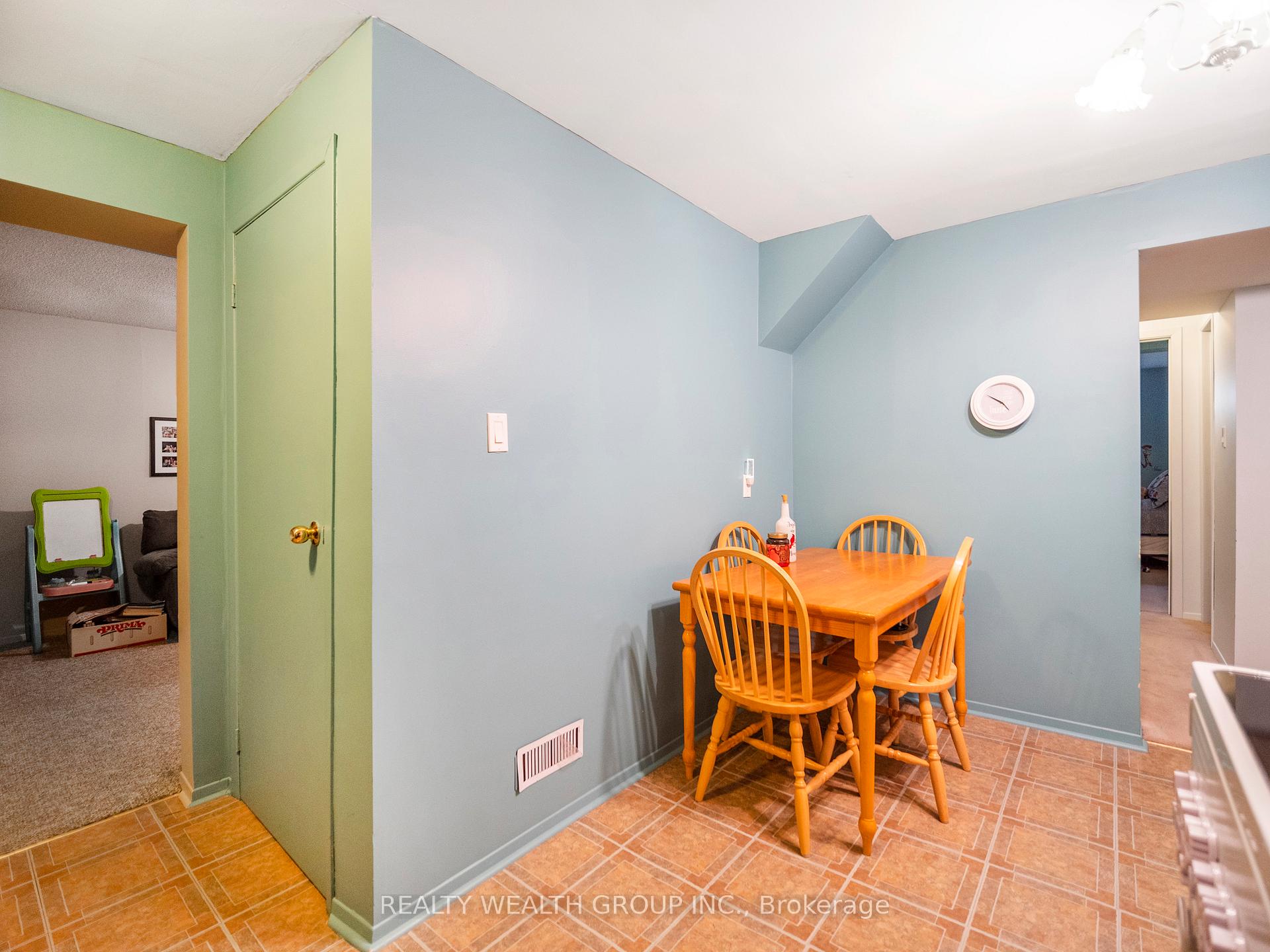 Photo 19 of Unit Bsmnt, 201 Biscayne Boulevard, Georgina, Keswick South — HOMEH