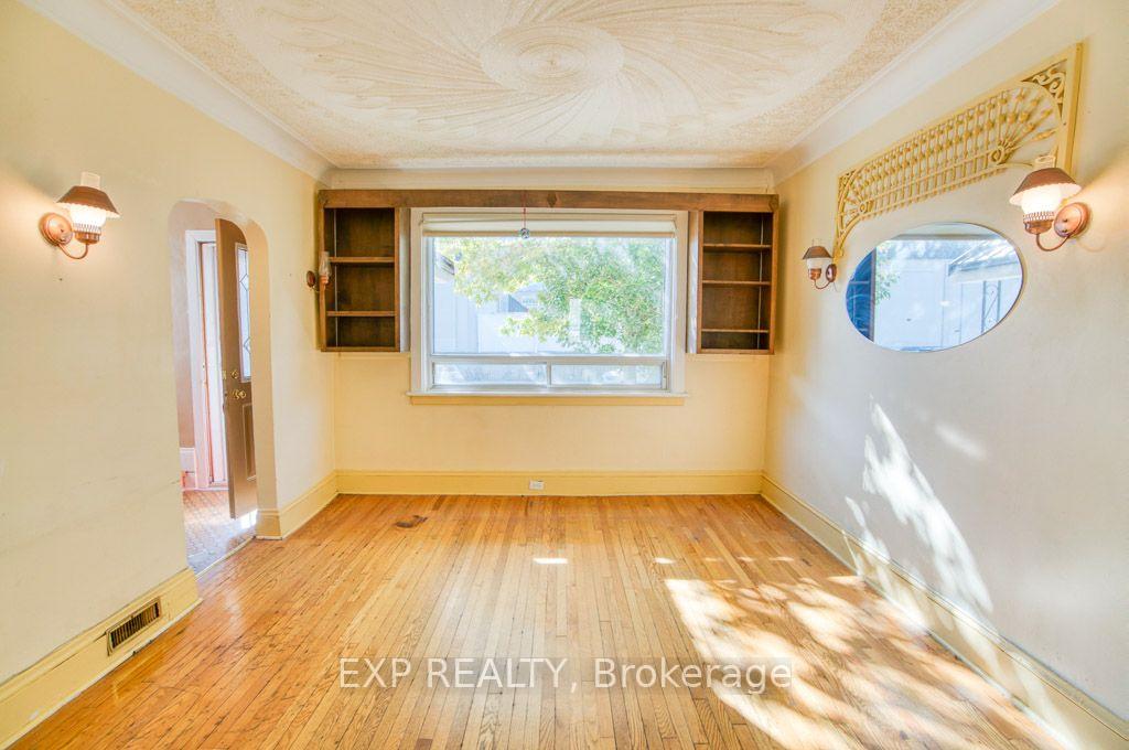 Photo 15 of 21 Garrison Street, Ottawa, Ottawa West — HOMEH