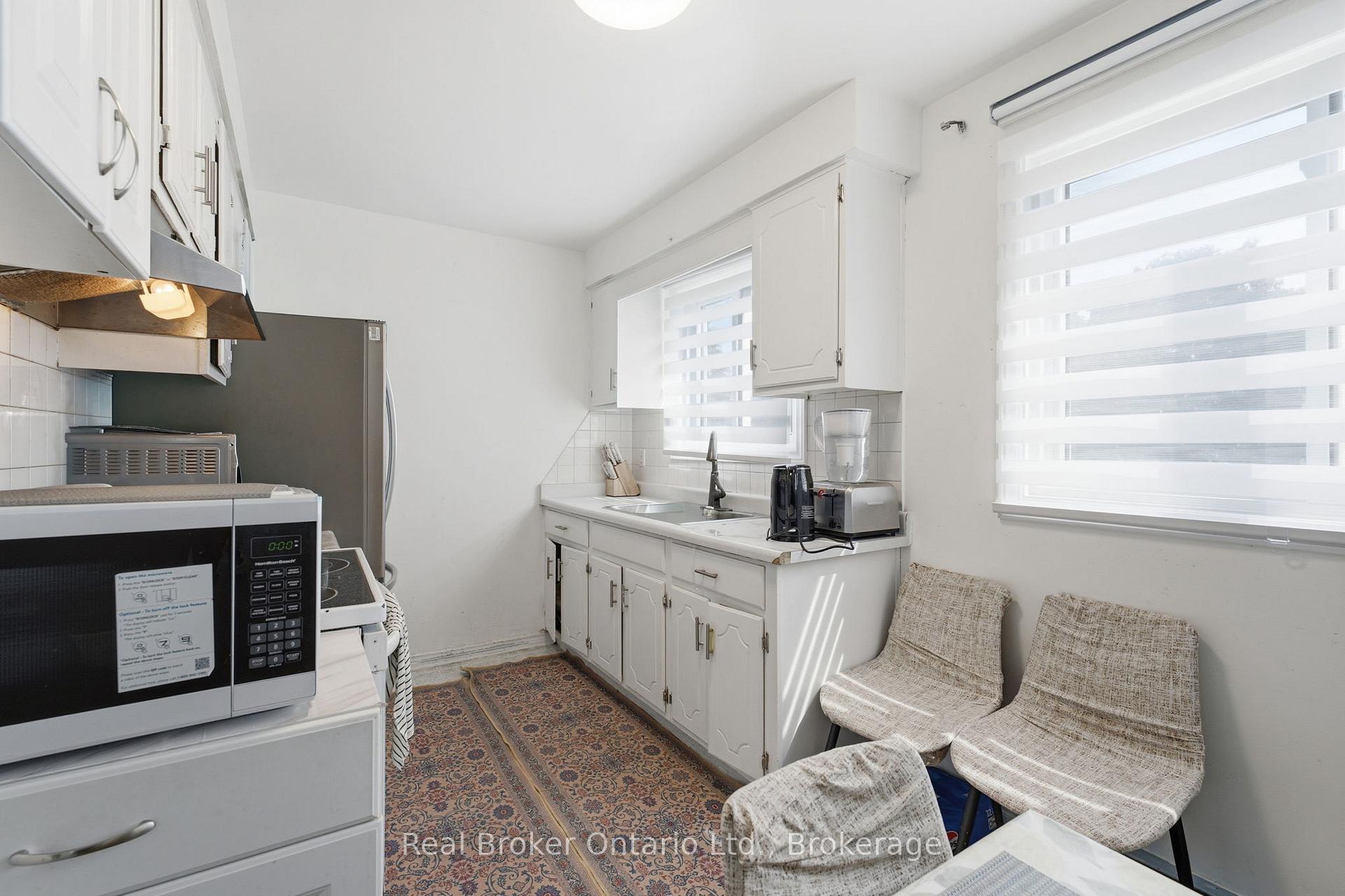 Photo 12 of 126 Dinison Crescent, Kitchener, Laurentian Hills — HOMEH