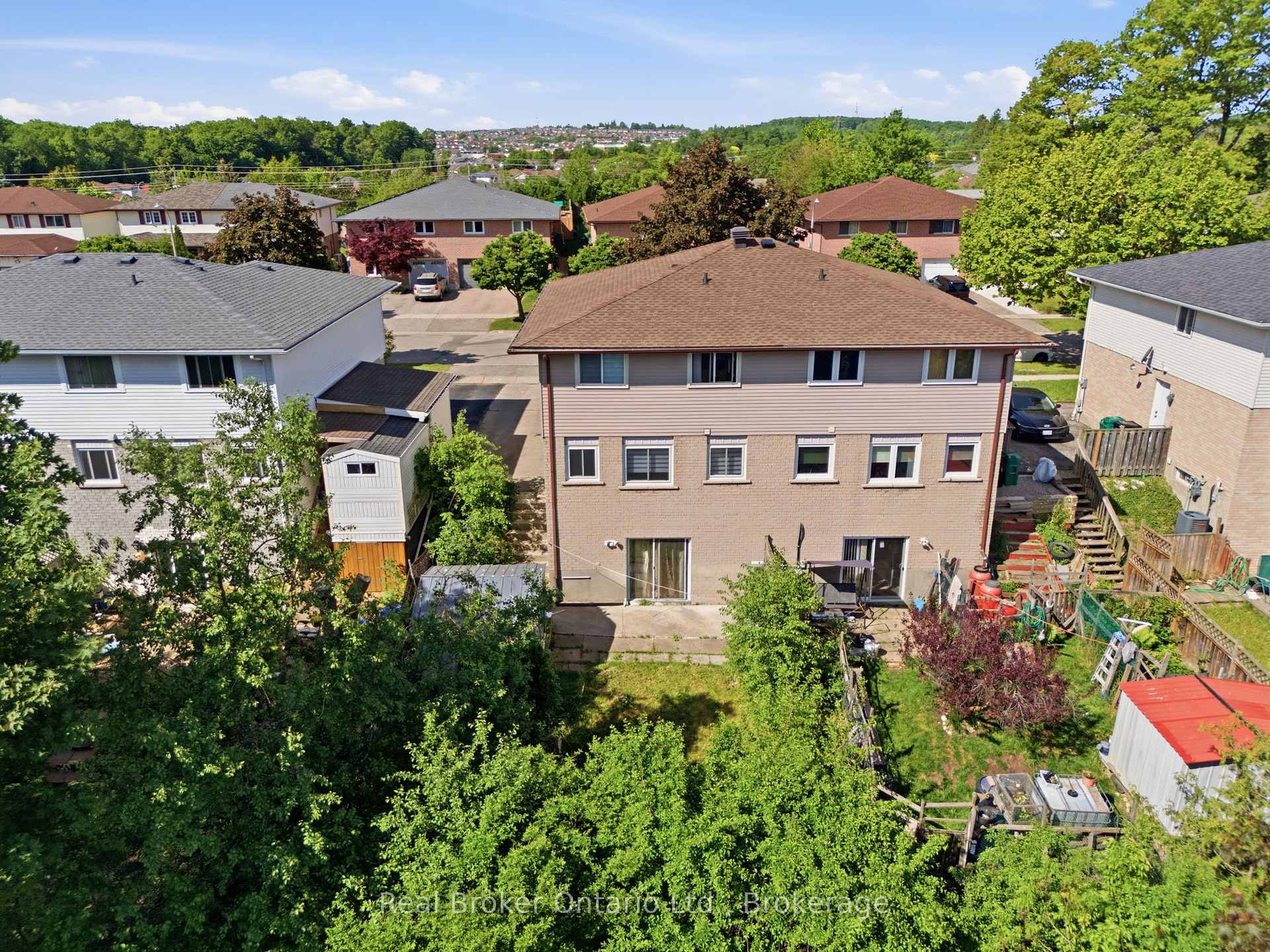 Photo 28 of 126 Dinison Crescent, Kitchener, Laurentian Hills — HOMEH