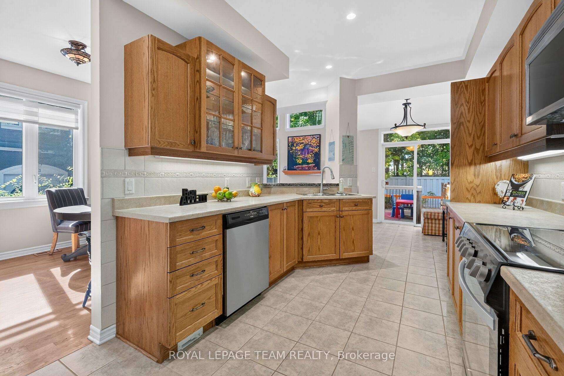 Photo 18 of 66 Evelyn Powers Private, Ottawa, Stittsville (South) — HOMEH