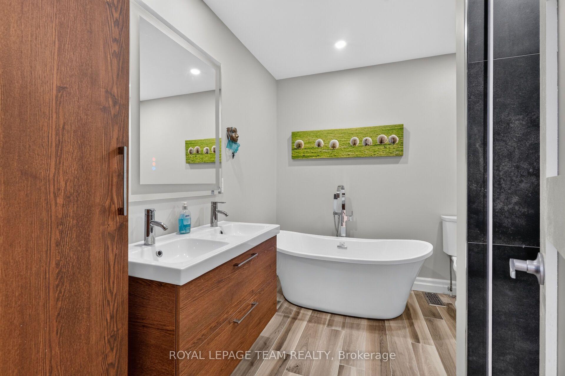 Photo 31 of 66 Evelyn Powers Private, Ottawa, Stittsville (South) — HOMEH