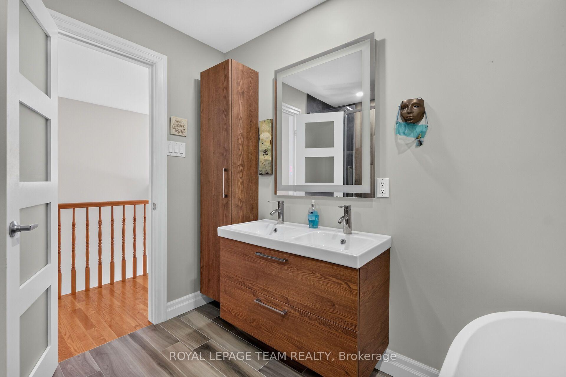 Photo 32 of 66 Evelyn Powers Private, Ottawa, Stittsville (South) — HOMEH
