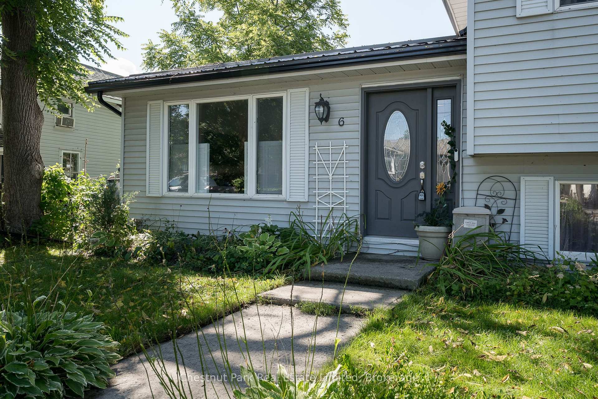 Photo 4 of 6 Spencer Street, Prince Edward County, Picton Ward — HOMEH