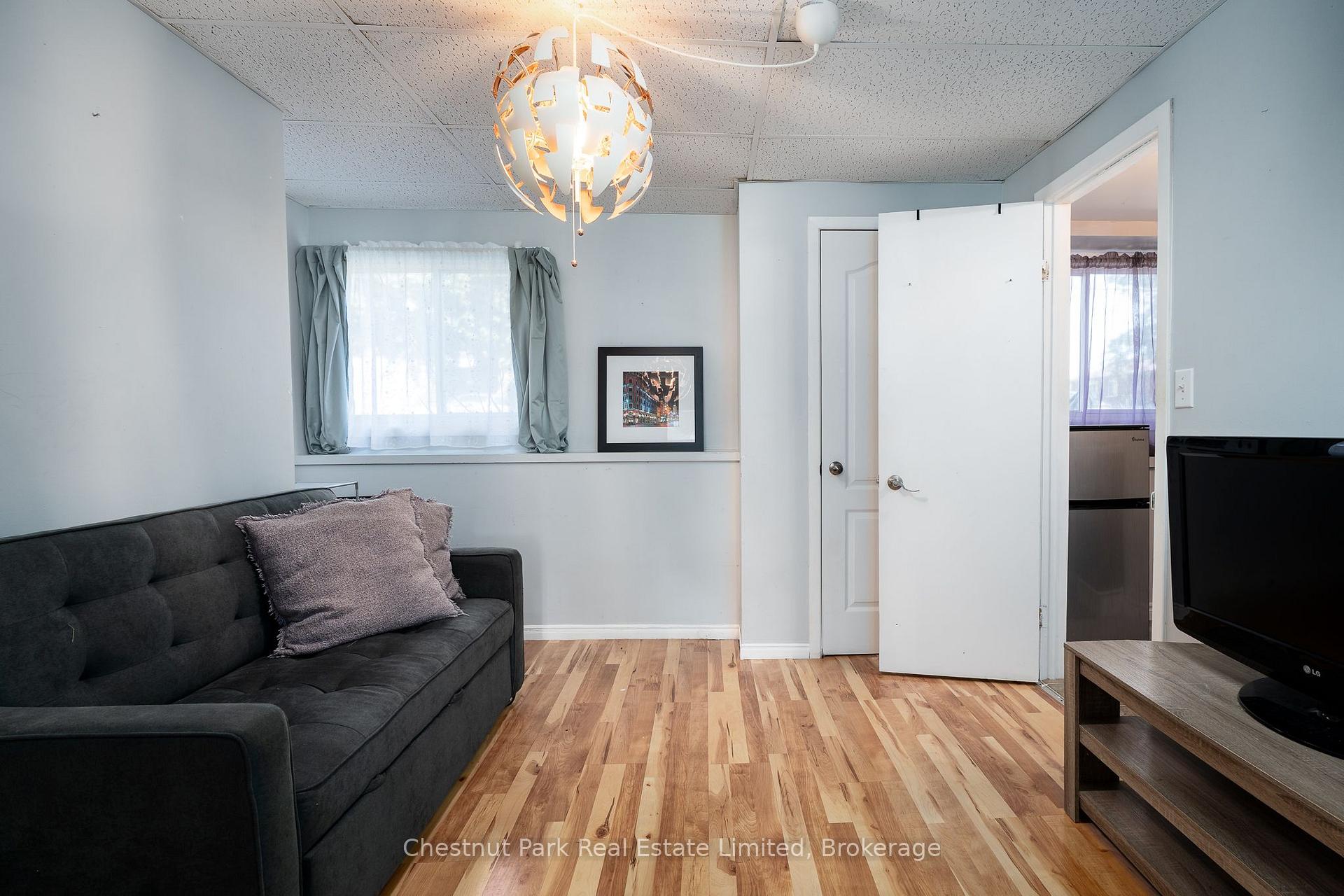 Photo 23 of 6 Spencer Street, Prince Edward County, Picton Ward — HOMEH