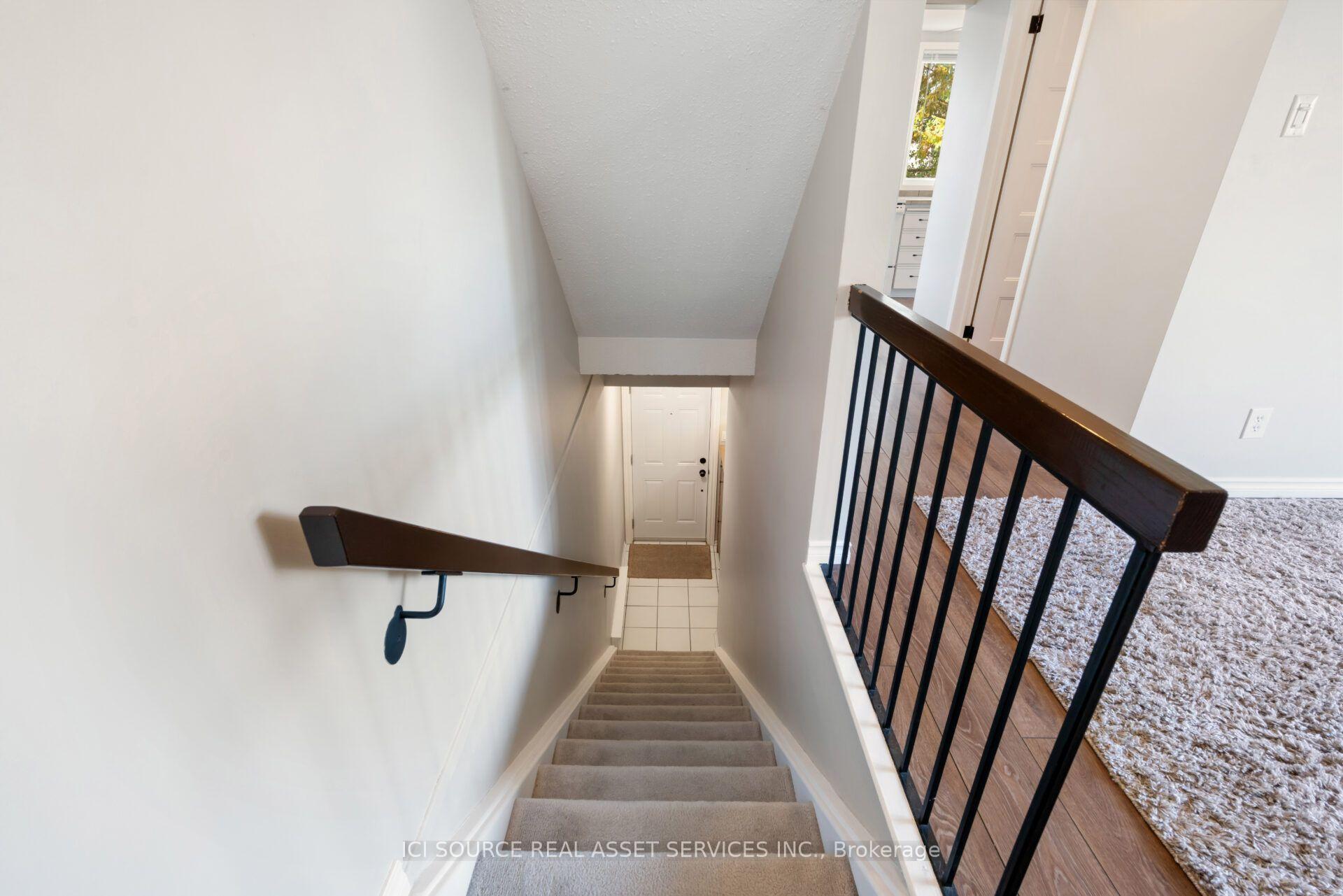 Photo 5 of 6754B Jeanne-d'Arc Boulevard N, Ottawa, Convent Glen North — HOMEH