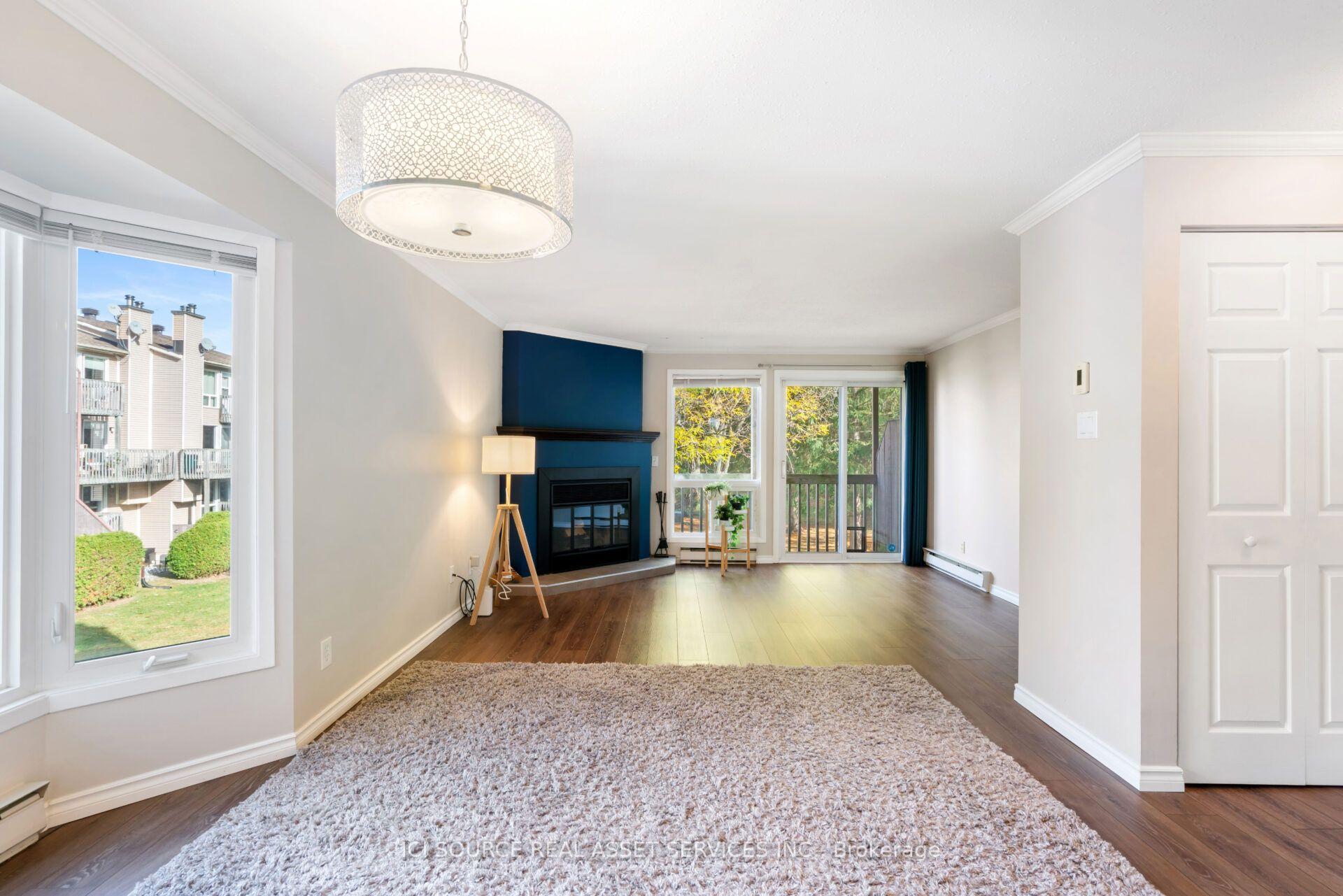 Photo 8 of 6754B Jeanne-d'Arc Boulevard N, Ottawa, Convent Glen North — HOMEH