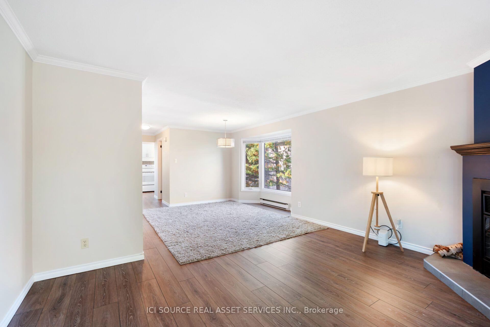Photo 11 of 6754B Jeanne-d'Arc Boulevard N, Ottawa, Convent Glen North — HOMEH
