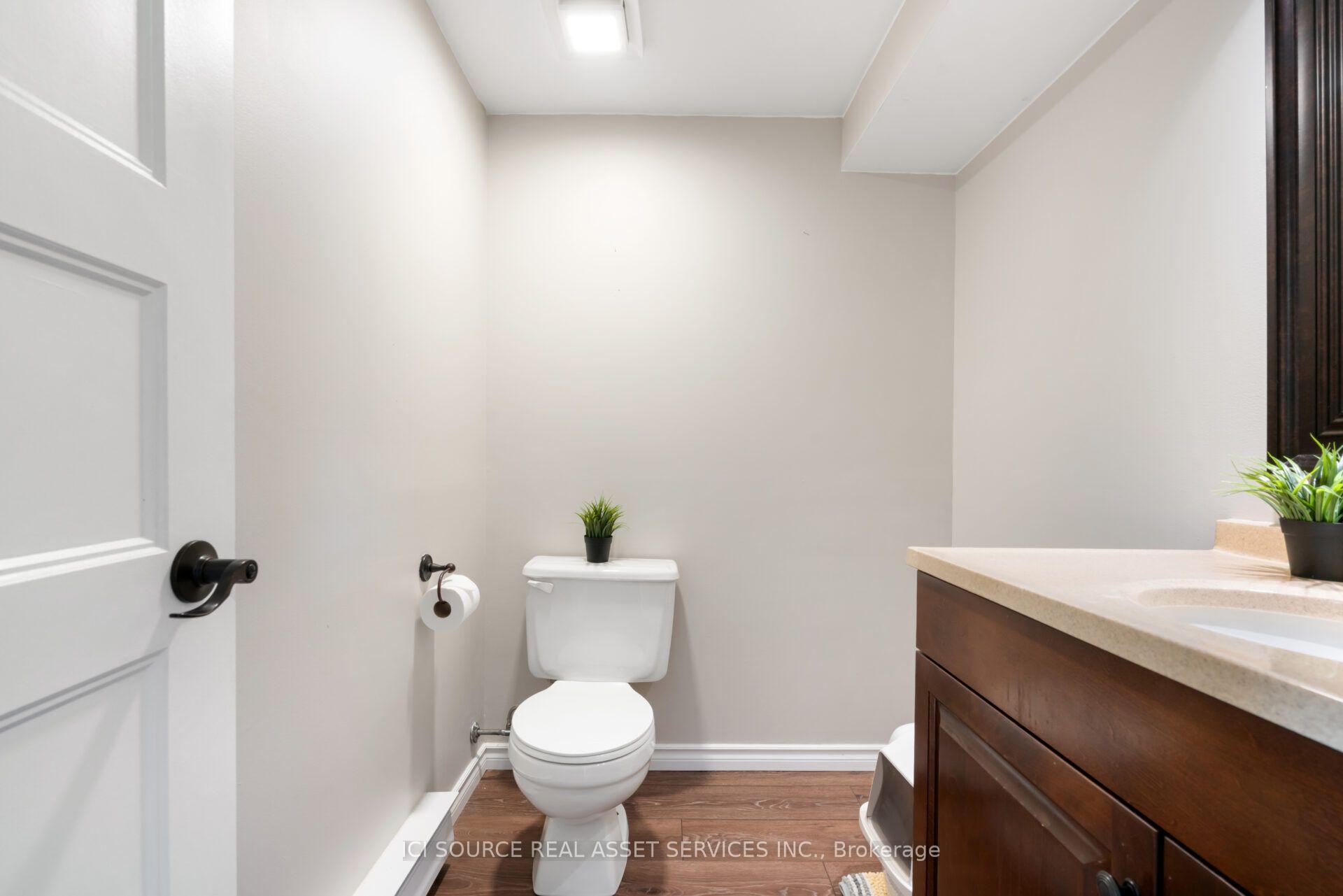 Photo 18 of 6754B Jeanne-d'Arc Boulevard N, Ottawa, Convent Glen North — HOMEH