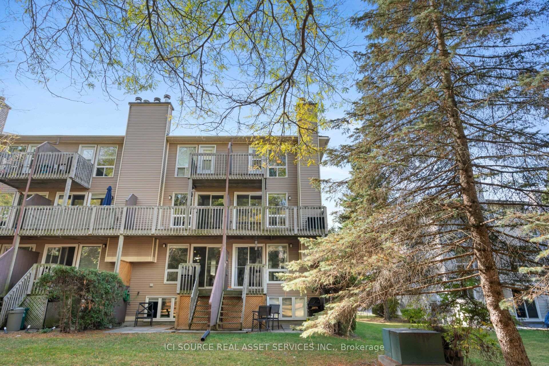 Photo 32 of 6754B Jeanne-d'Arc Boulevard N, Ottawa, Convent Glen North — HOMEH