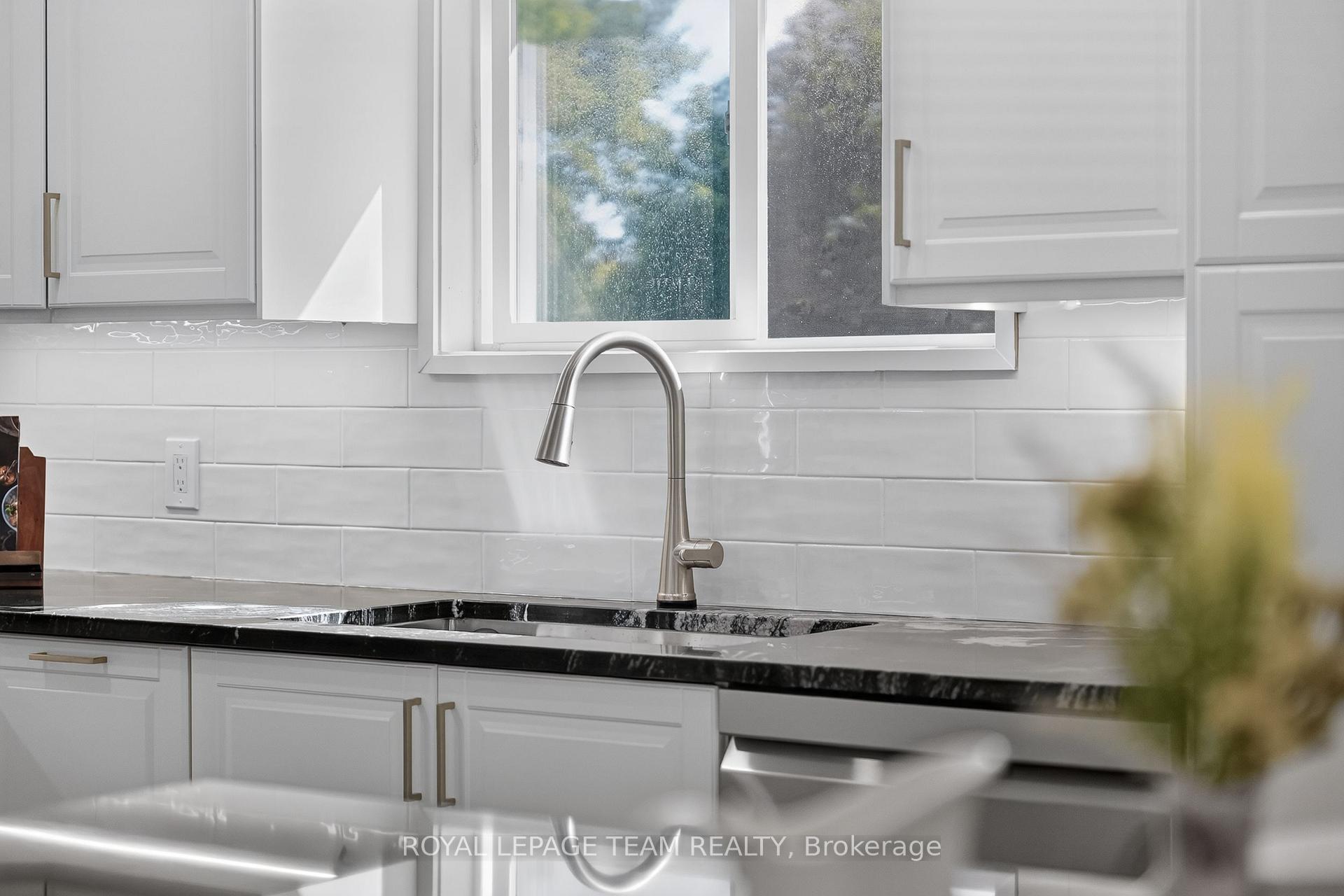 Photo 35 of 6614 Parkway Road, Ottawa, Greely — HOMEH