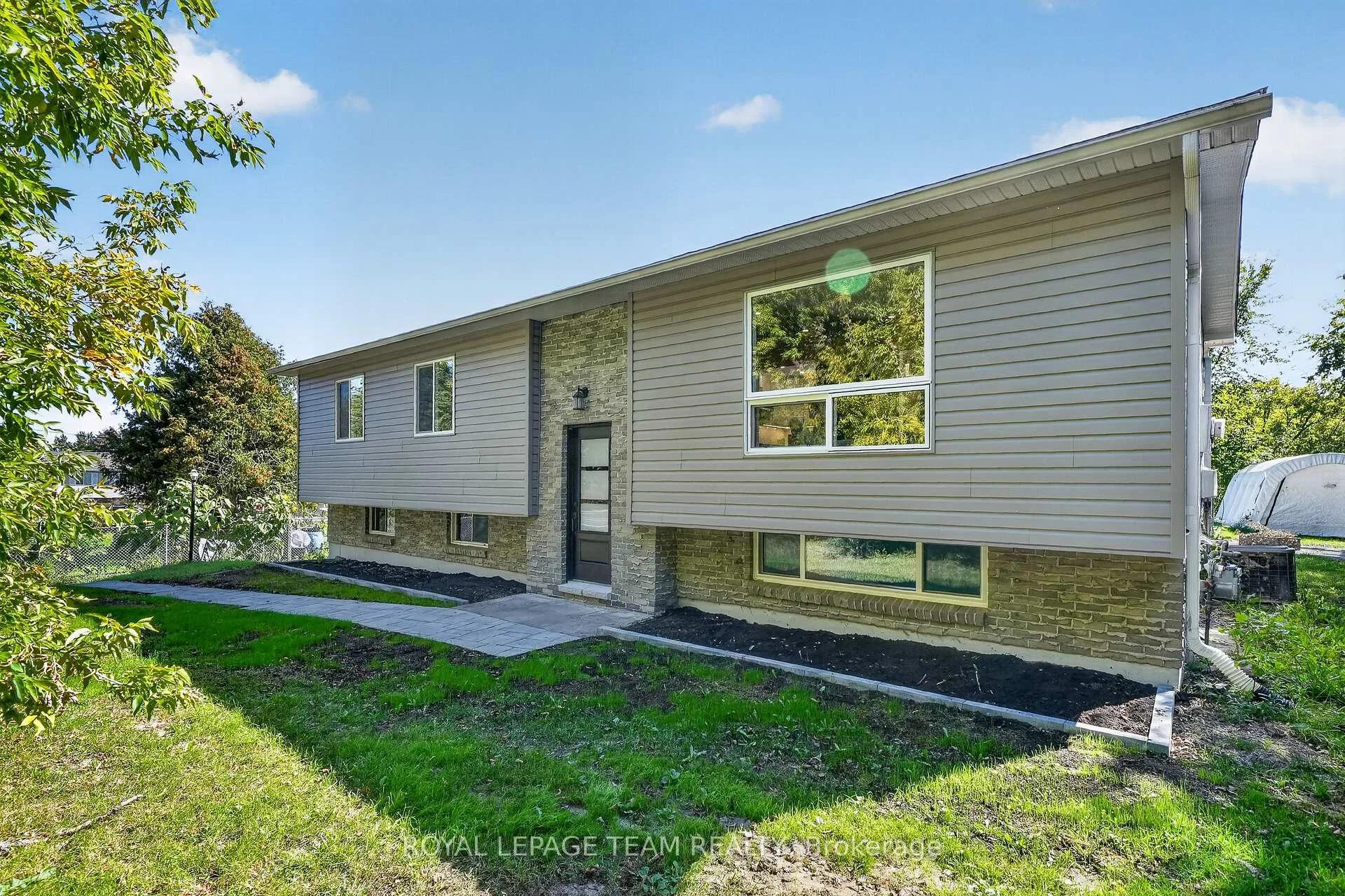 Photo 8 of 6614 Parkway Road, Ottawa, Greely — HOMEH
