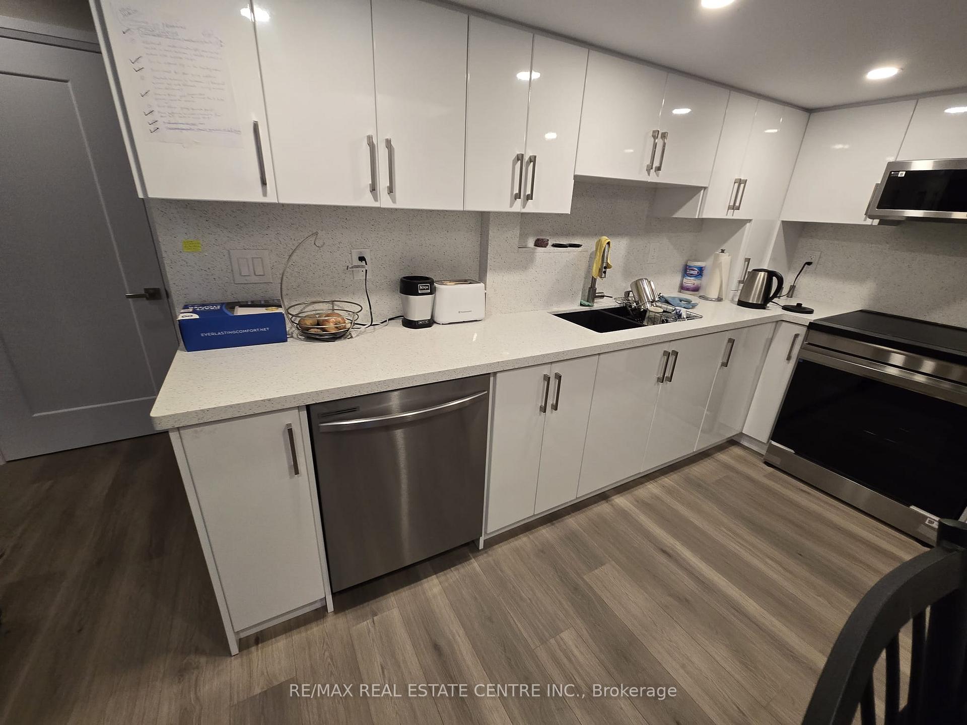 Photo 20 of Unit Bsmt., 1412 Rose Way, Milton, Cobban — HOMEH