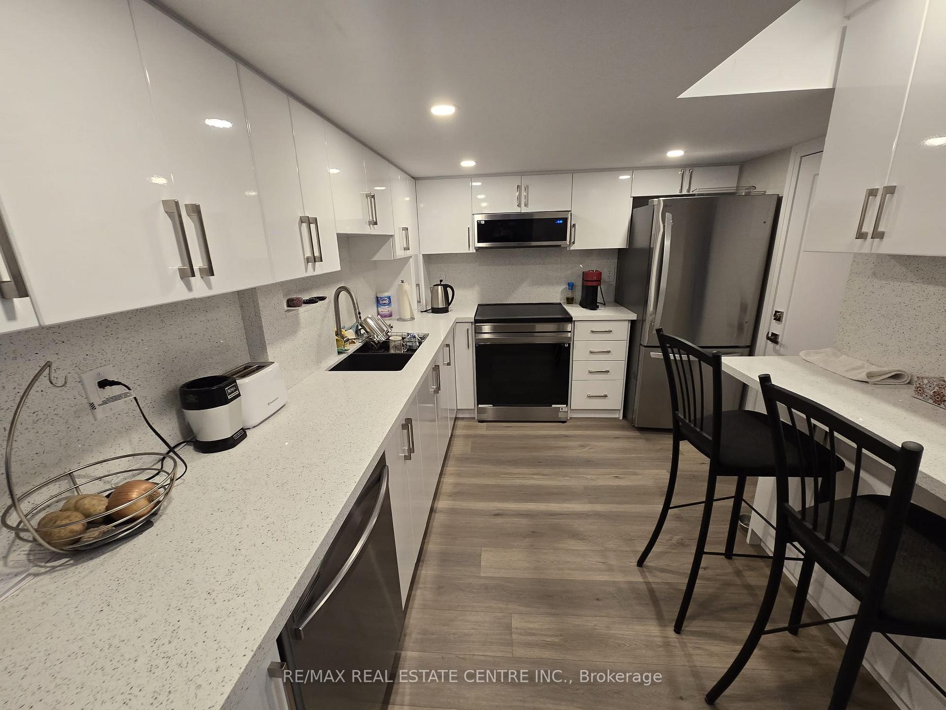 Photo 21 of Unit Bsmt., 1412 Rose Way, Milton, Cobban — HOMEH