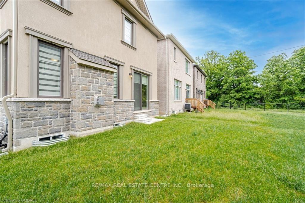 Photo 36 of Unit Bsmt., 1412 Rose Way, Milton, Cobban — HOMEH