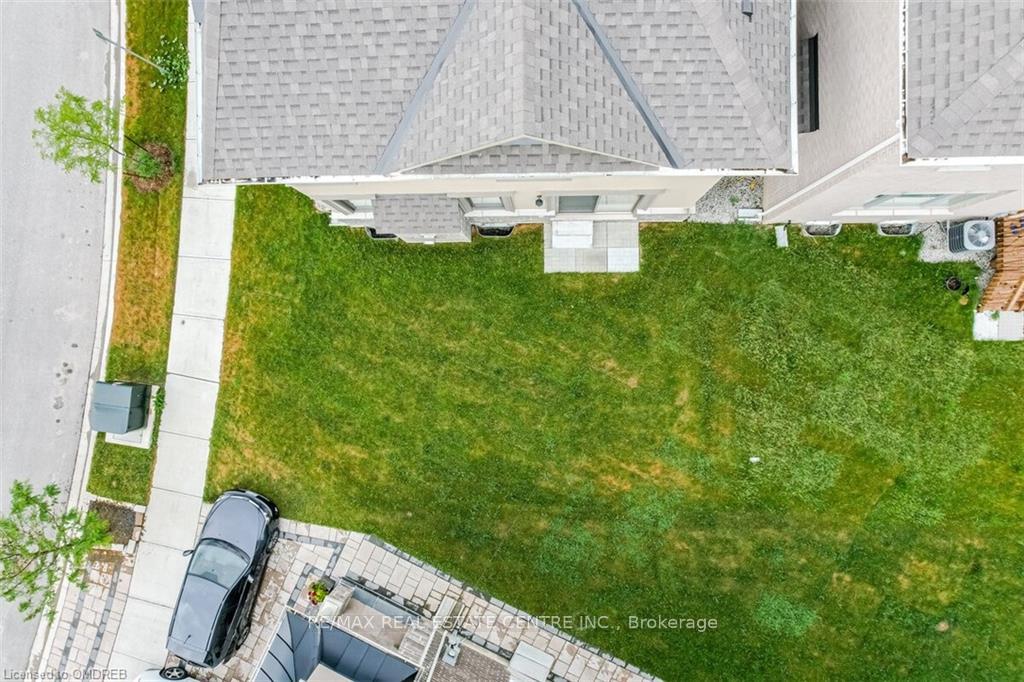 Photo 37 of Unit Bsmt., 1412 Rose Way, Milton, Cobban — HOMEH