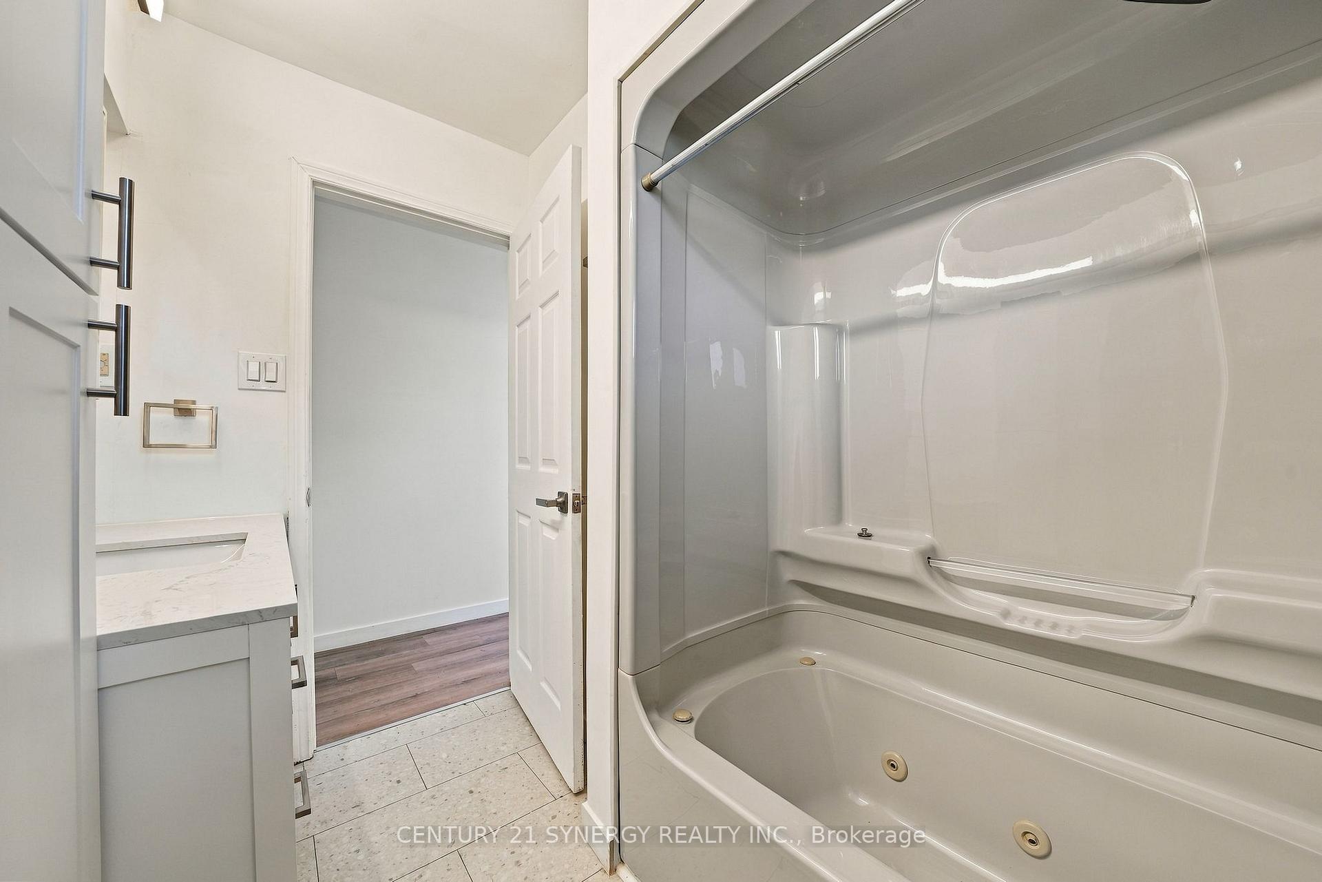 Photo 21 of 696 Whites Road, Quinte West, Sidney Ward — HOMEH