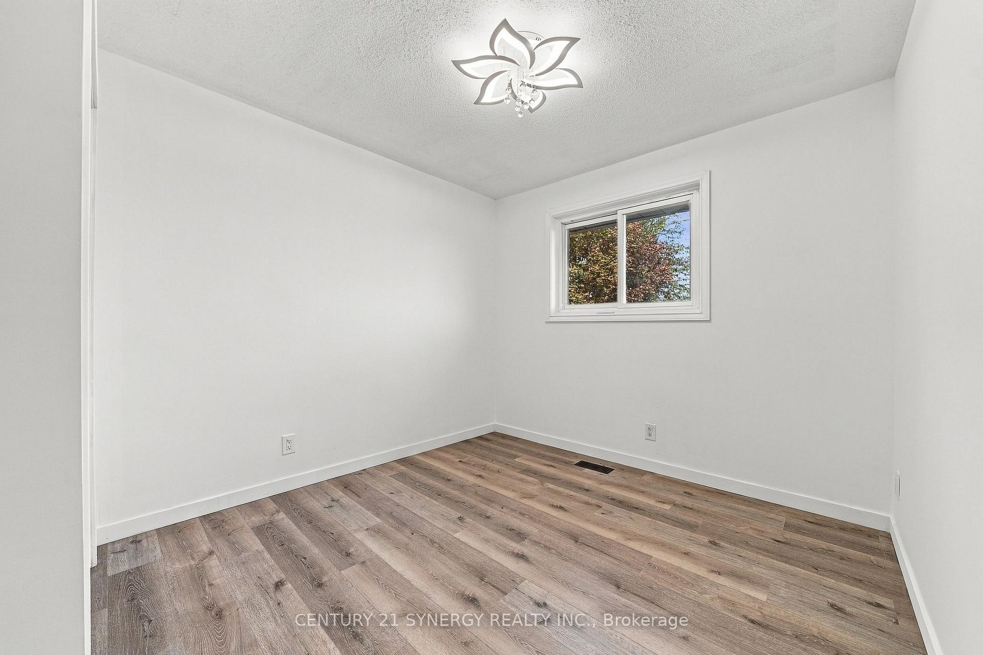 Photo 23 of 696 Whites Road, Quinte West, Sidney Ward — HOMEH