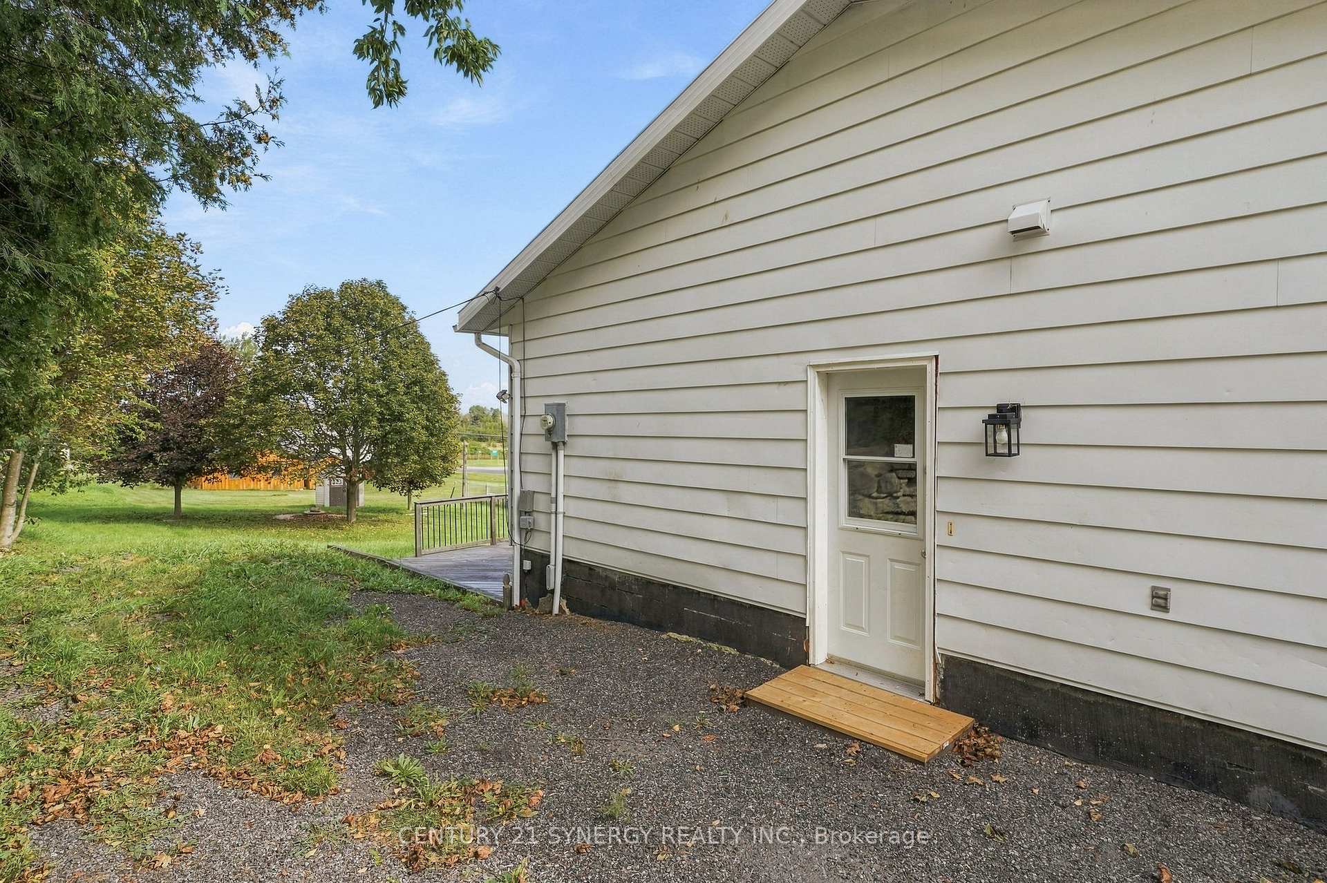 Photo 40 of 696 Whites Road, Quinte West, Sidney Ward — HOMEH