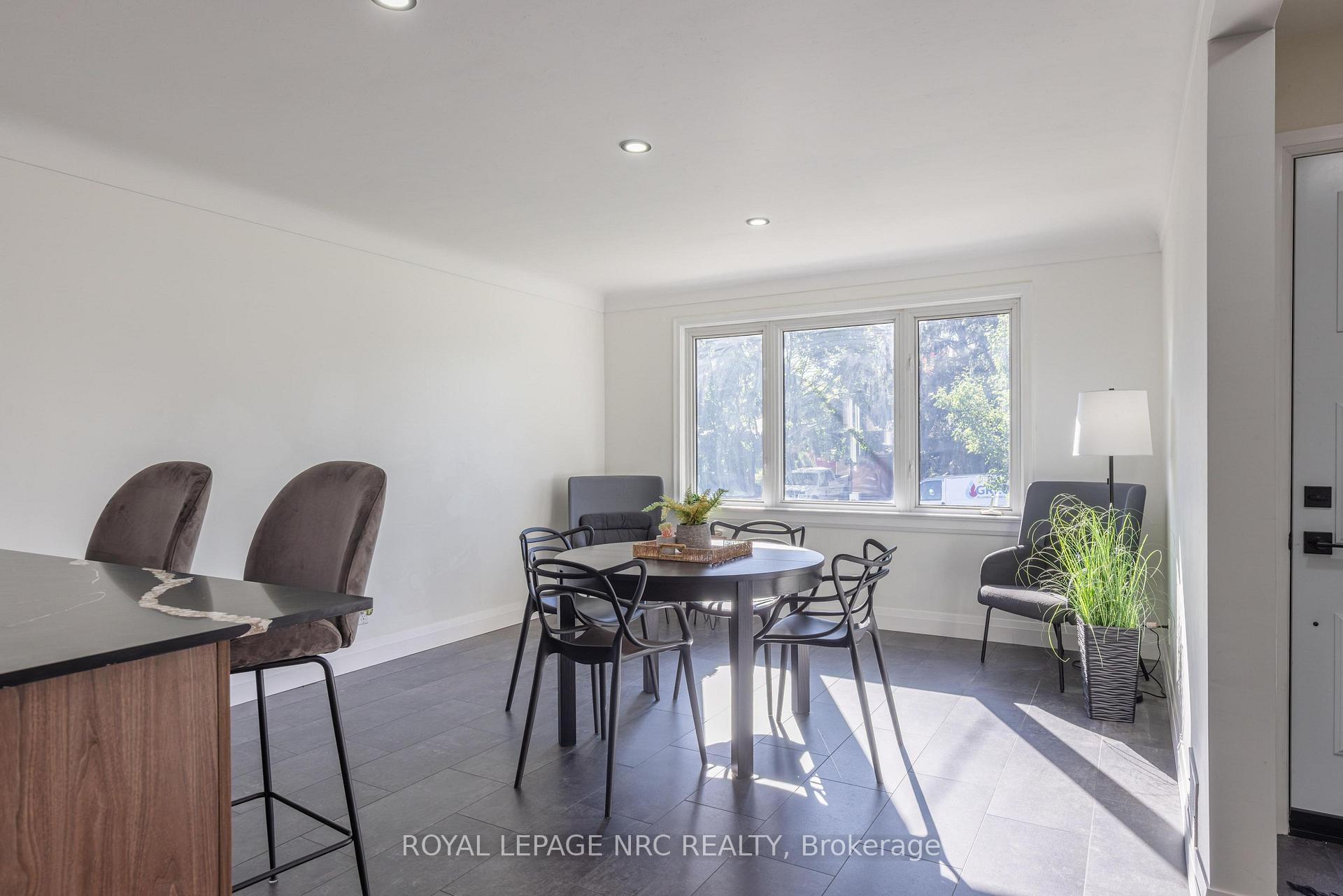 Photo 6 of 21 Silverdale Drive, St. Catharines, Vine/Linwell — HOMEH