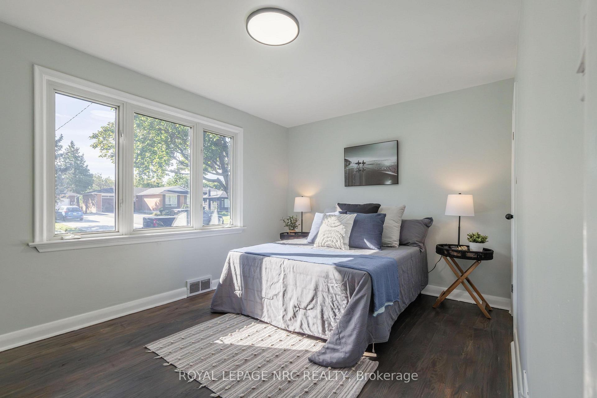 Photo 14 of 21 Silverdale Drive, St. Catharines, Vine/Linwell — HOMEH