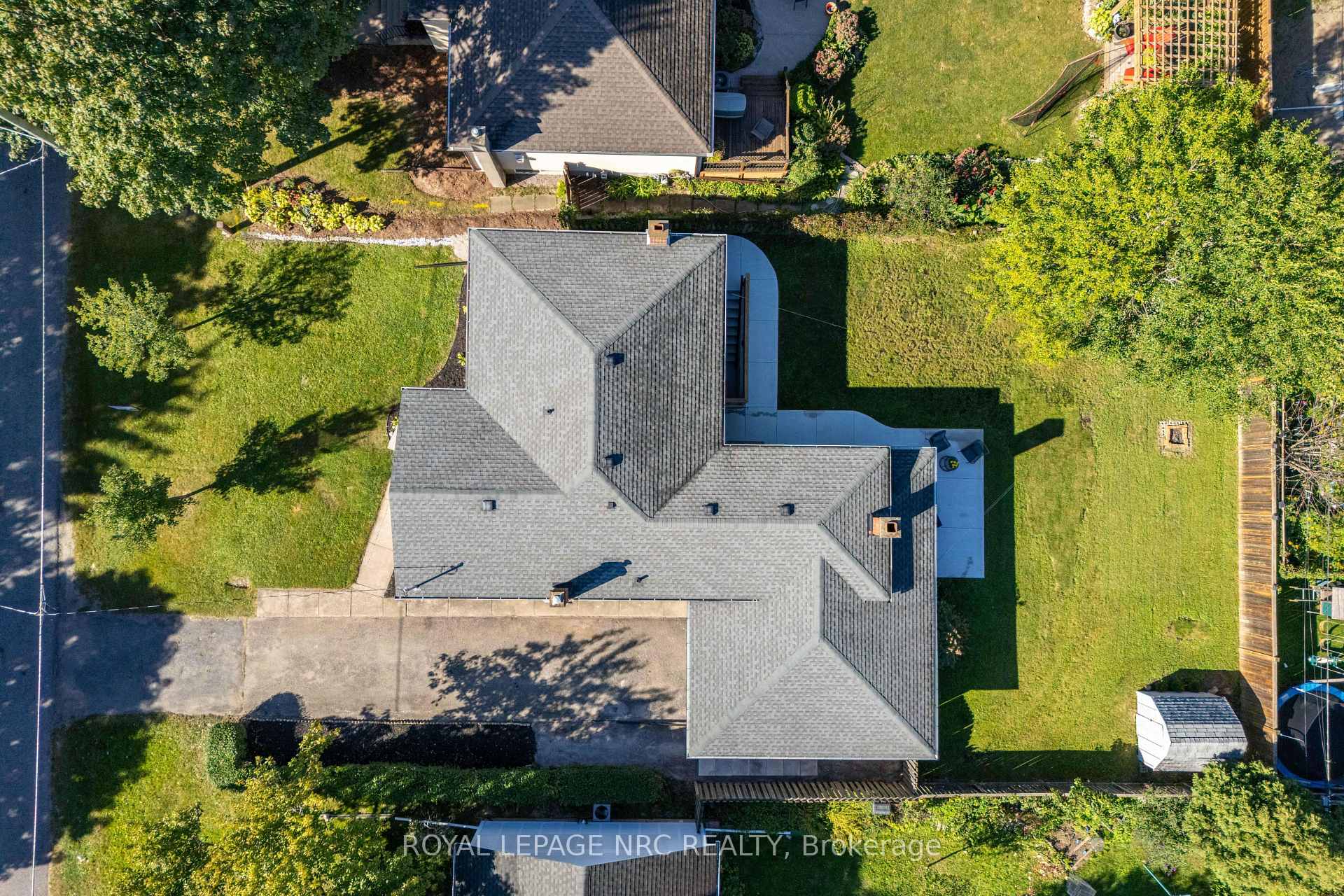 Photo 39 of 21 Silverdale Drive, St. Catharines, Vine/Linwell — HOMEH