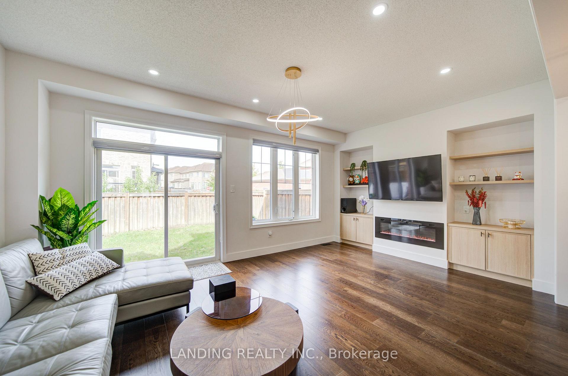 Photo 16 of 118 Beckett Avenue, Markham, Berczy — HOMEH