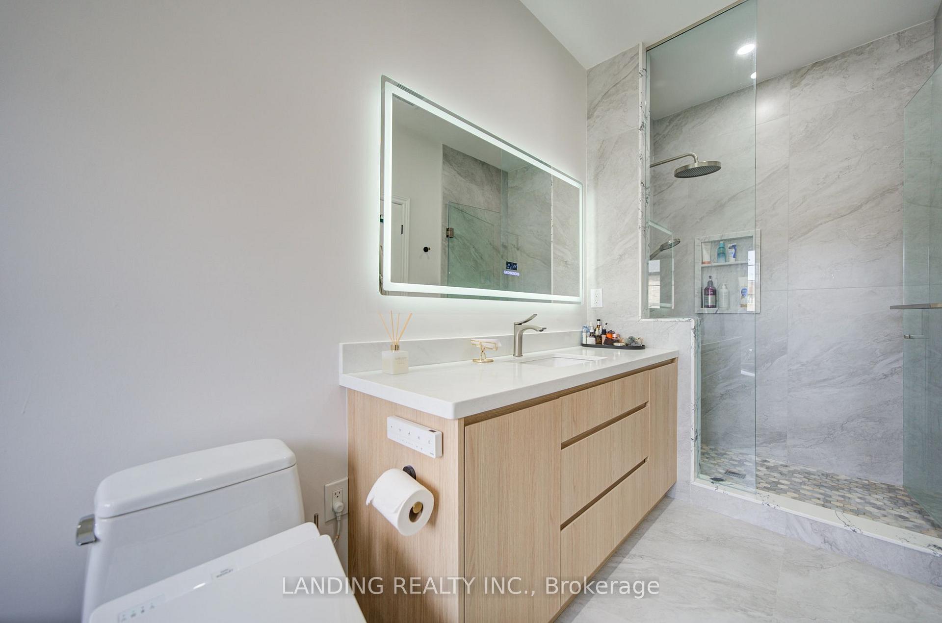 Photo 23 of 118 Beckett Avenue, Markham, Berczy — HOMEH
