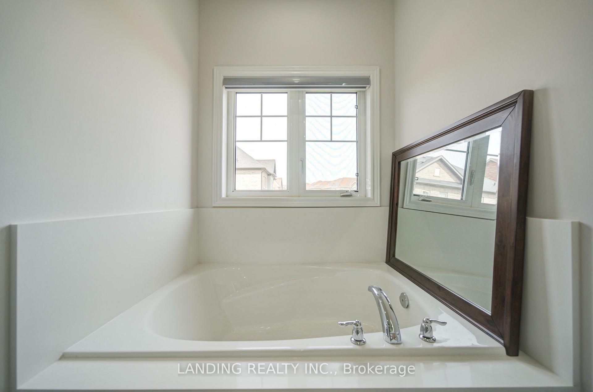 Photo 24 of 118 Beckett Avenue, Markham, Berczy — HOMEH