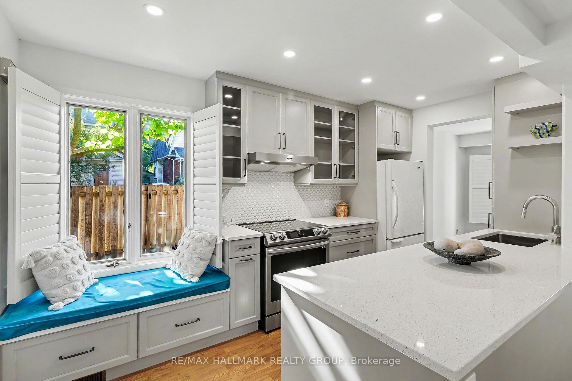 Photo 4 of 135 Evelyn Avenue, Ottawa, Ottawa East — HOMEH