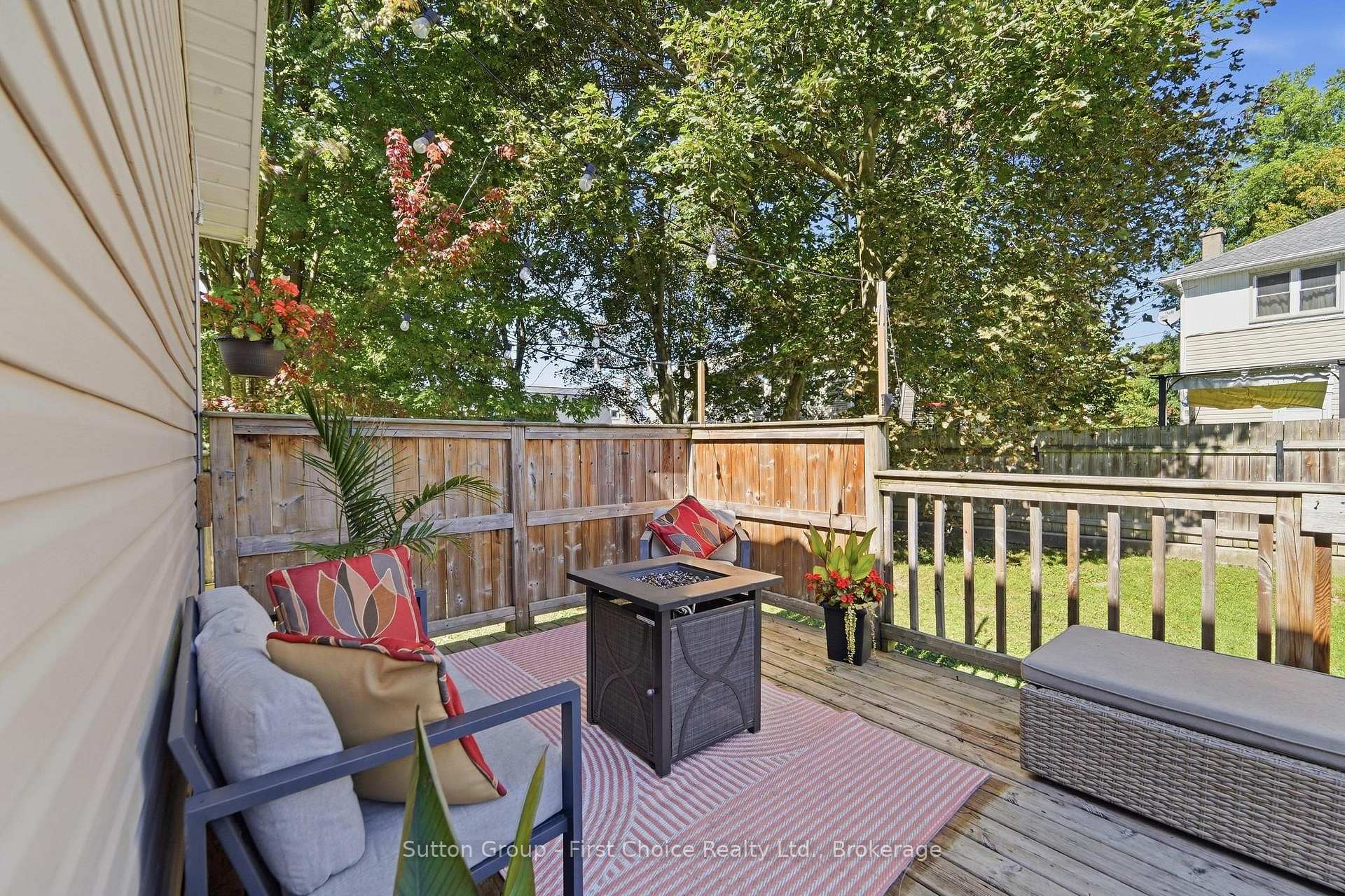 Photo 36 of 17 Regina Road, Huron East, Vanastra — HOMEH